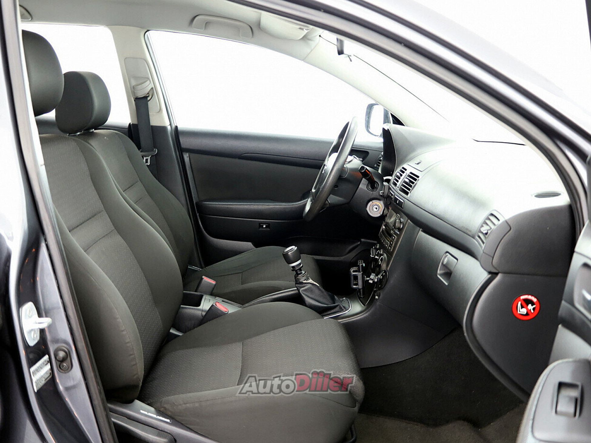 Toyota Avensis 2.0 93kW 2007, photo 6/8