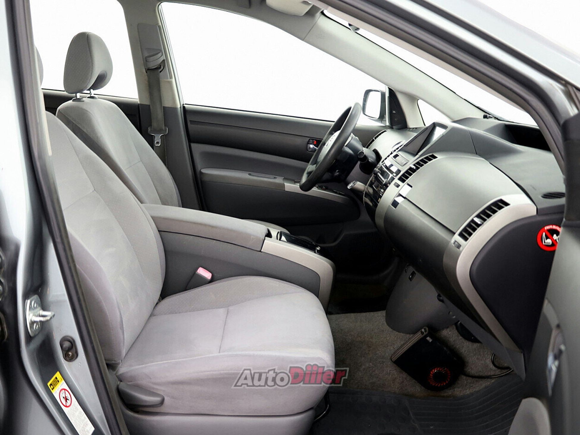 Toyota Prius 1.5 57kW 2004, kuva 6/7