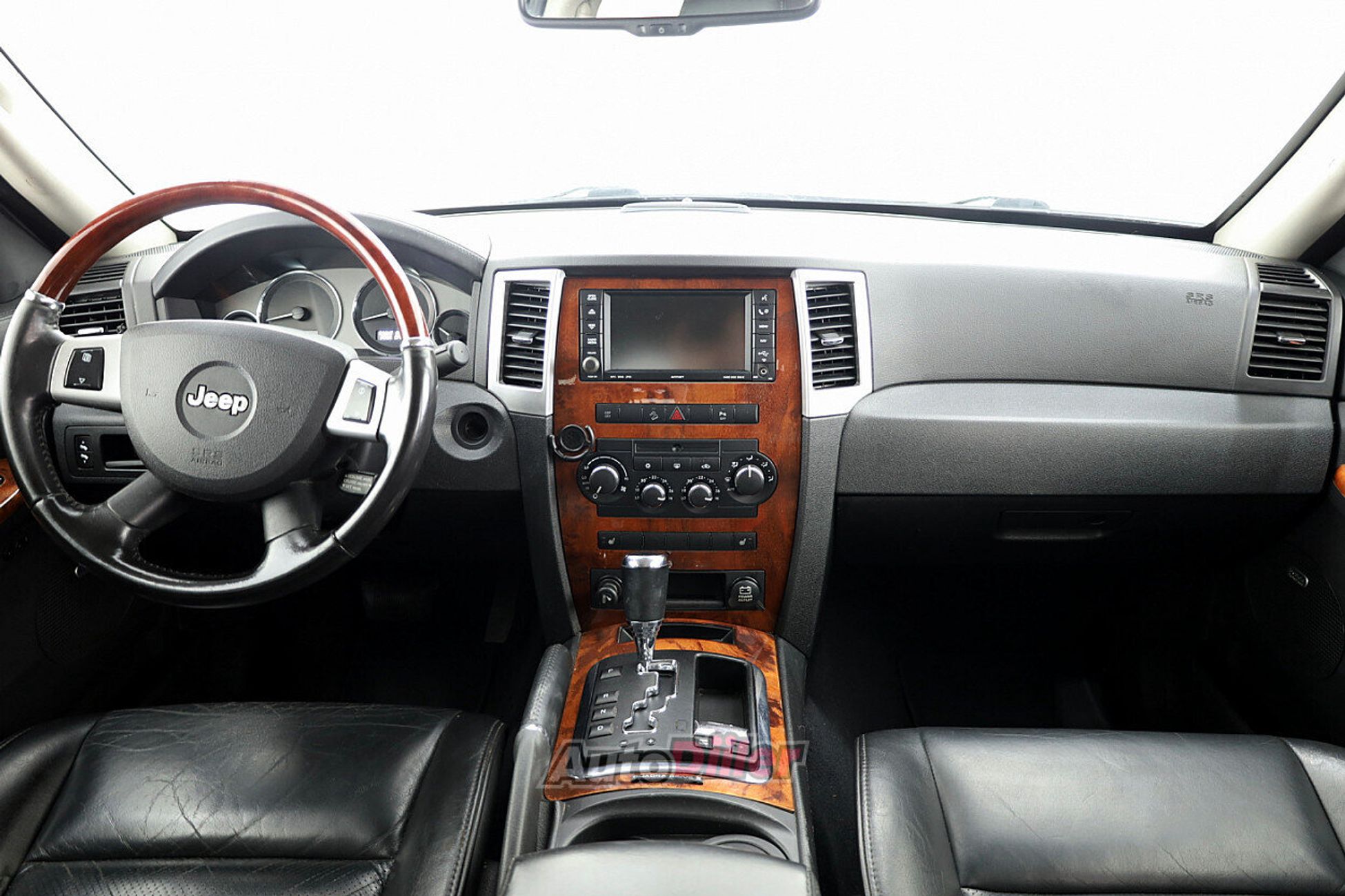Jeep Grand Cherokee 3.0 160kW 2008, kuva 5/9