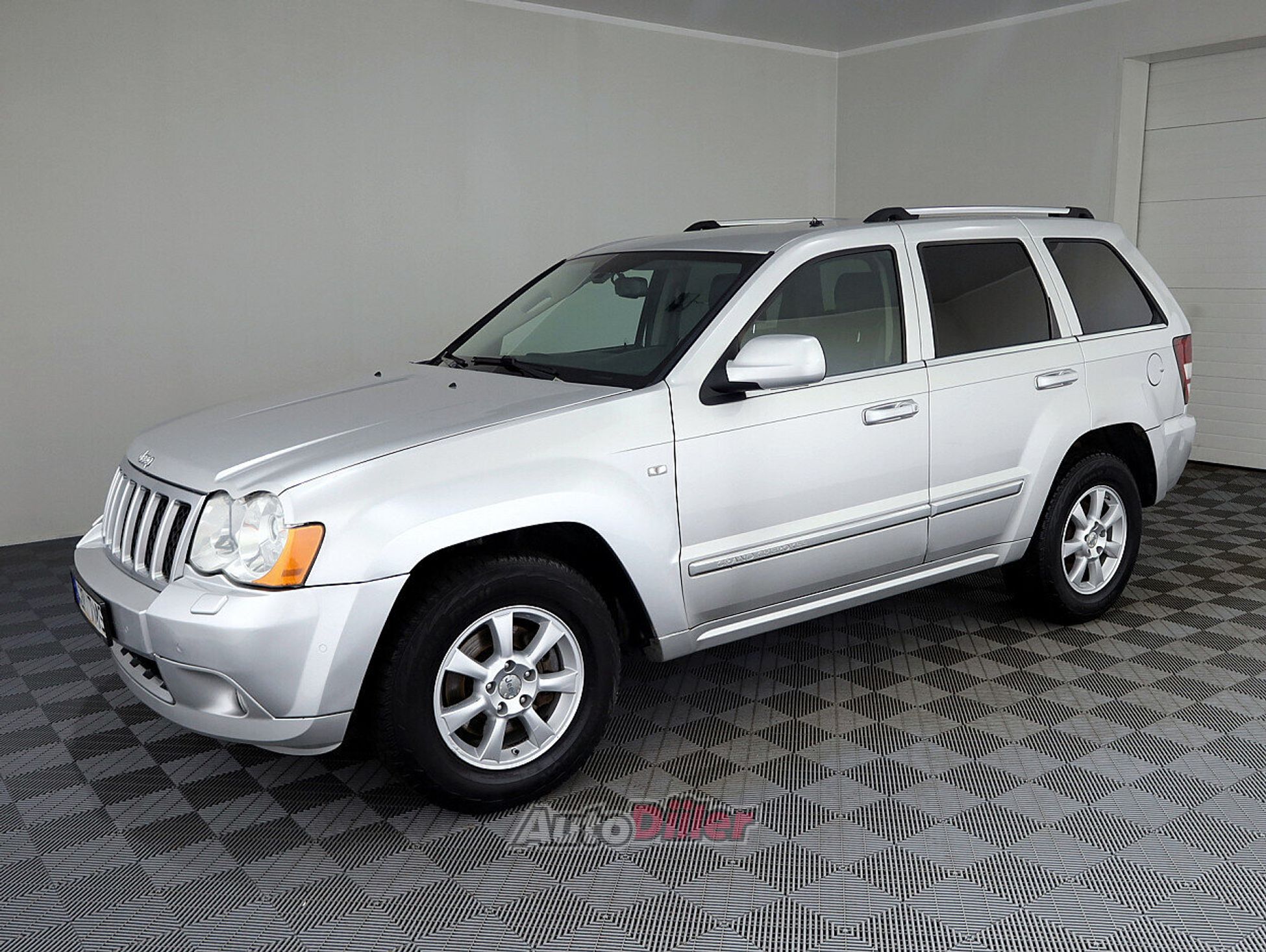 Jeep Grand Cherokee 3.0 160kW 2008, kuva 2/9