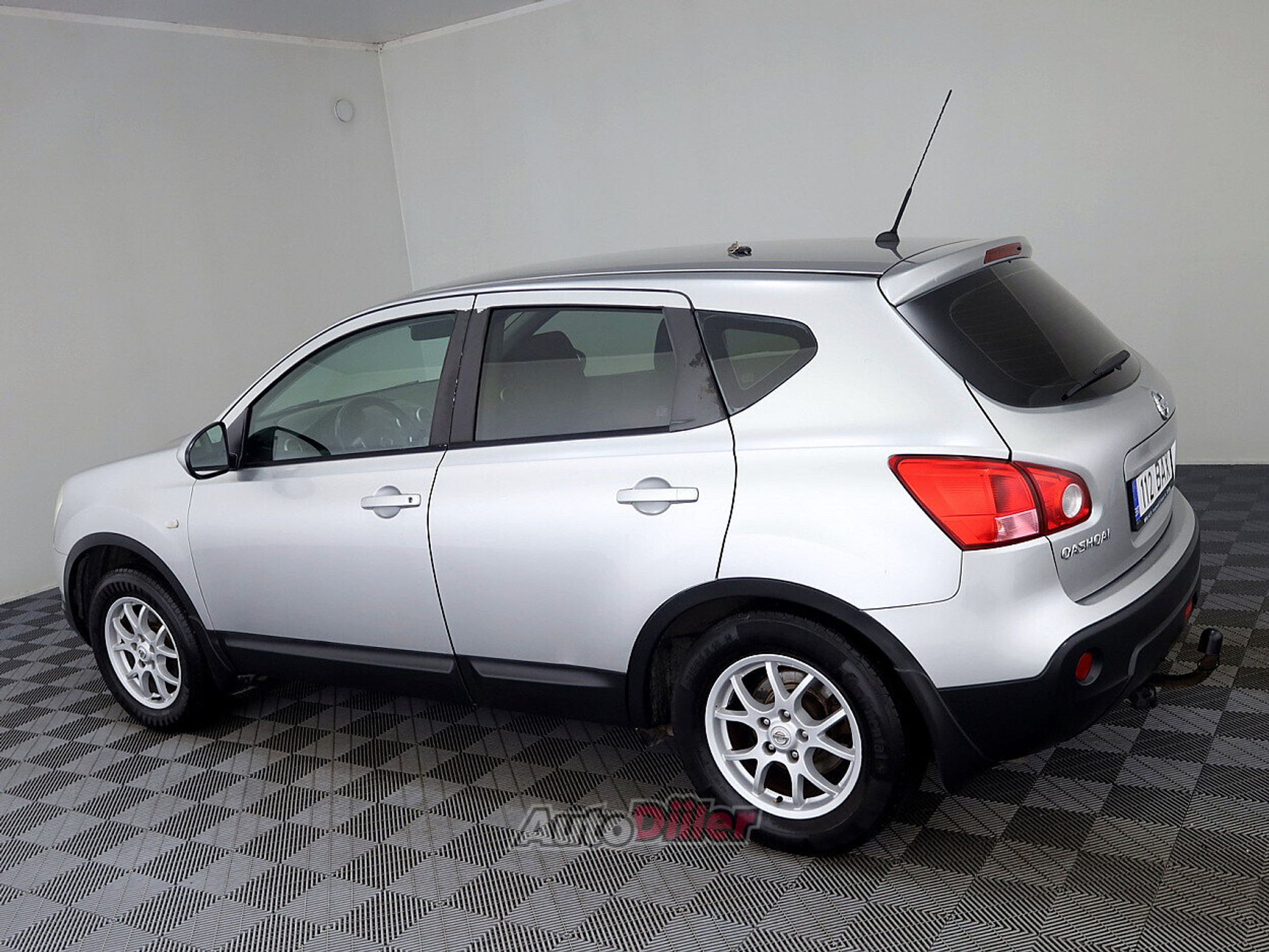 Nissan Qashqai 2.0 104kW 2008, kuva 4/8