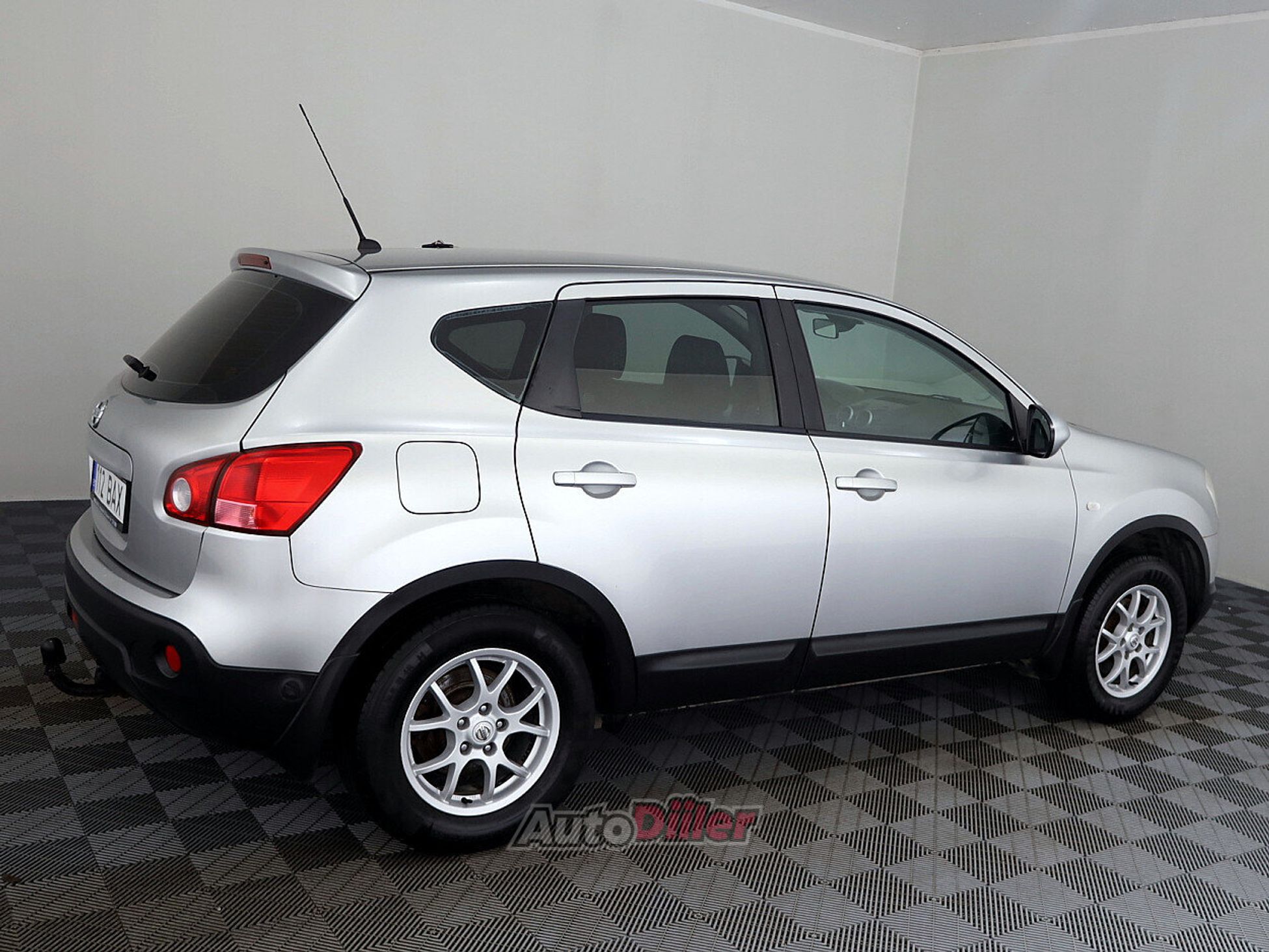 Nissan Qashqai 2.0 104kW 2008, kuva 3/8