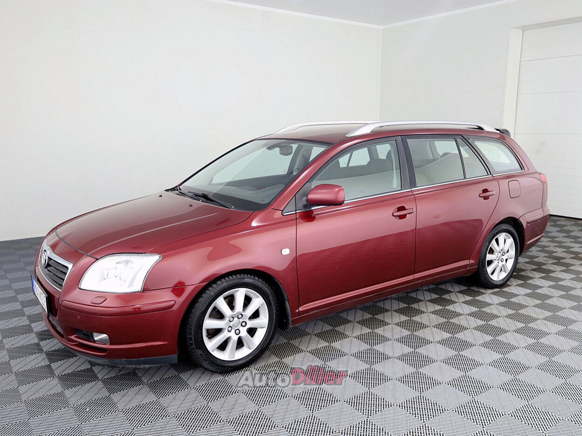 Toyota Avensis 2.0 108kW 2004, photo 2/7