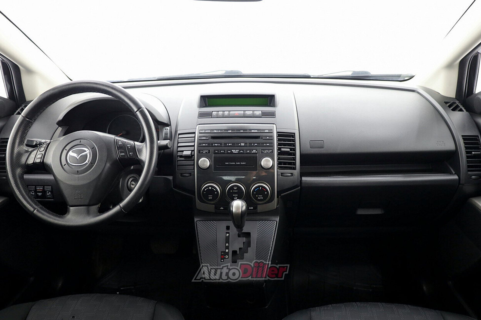 Mazda 5 2.0 107kW 2008, photo 5/8