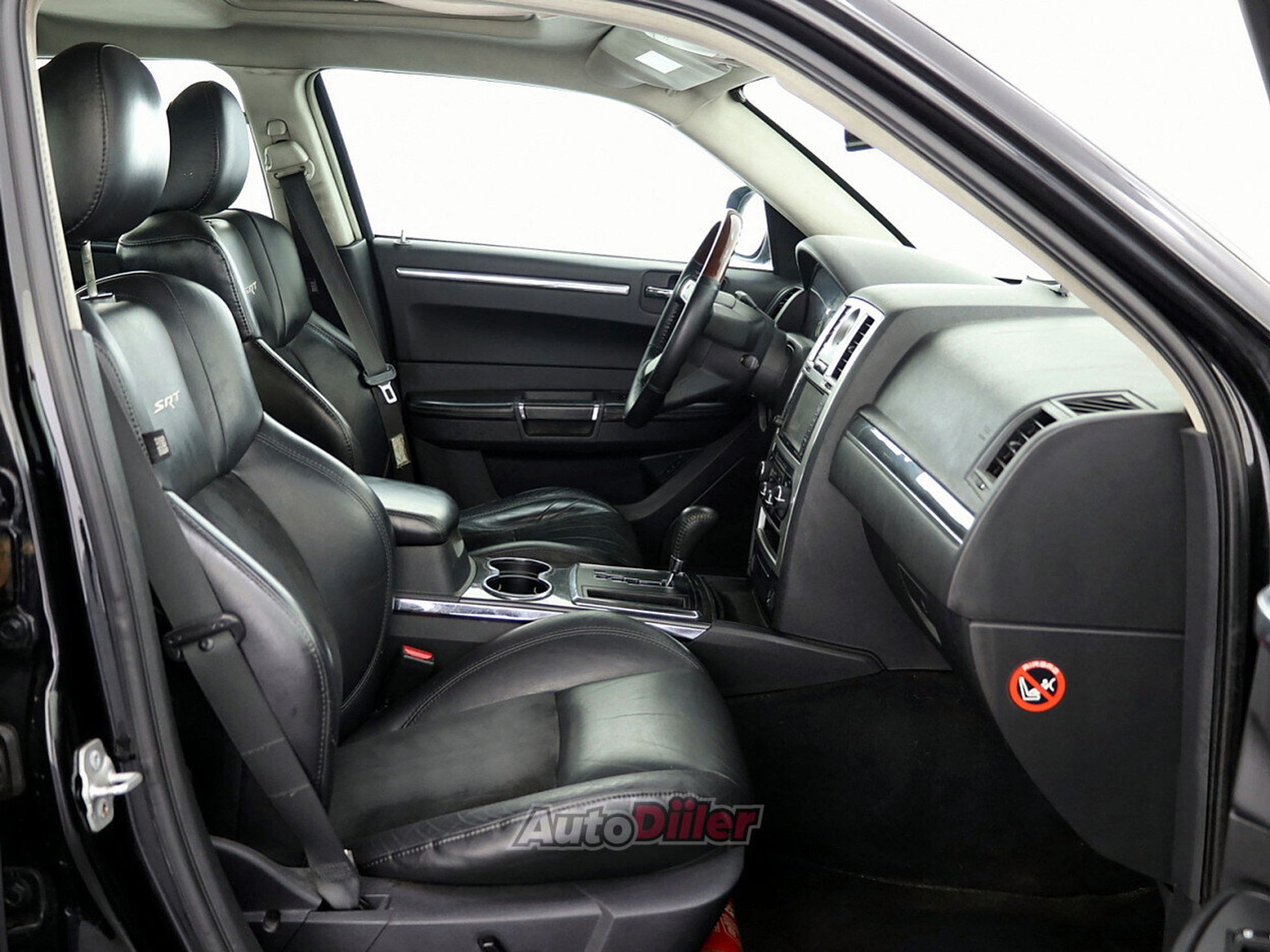 Chrysler 300C 3.0 155kW 2009, photo 6/10