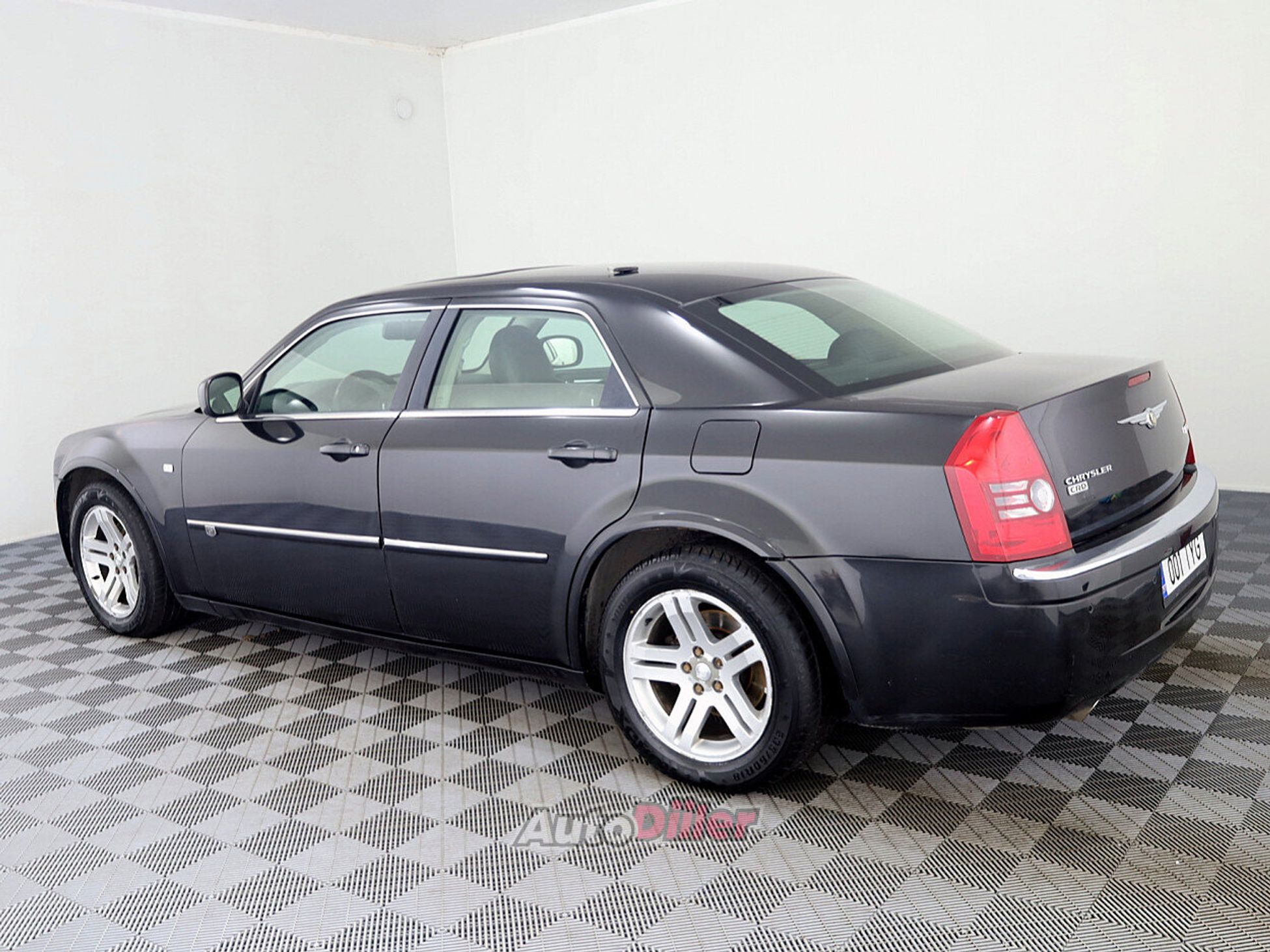 Chrysler 300C 3.0 155kW 2009, photo 4/10