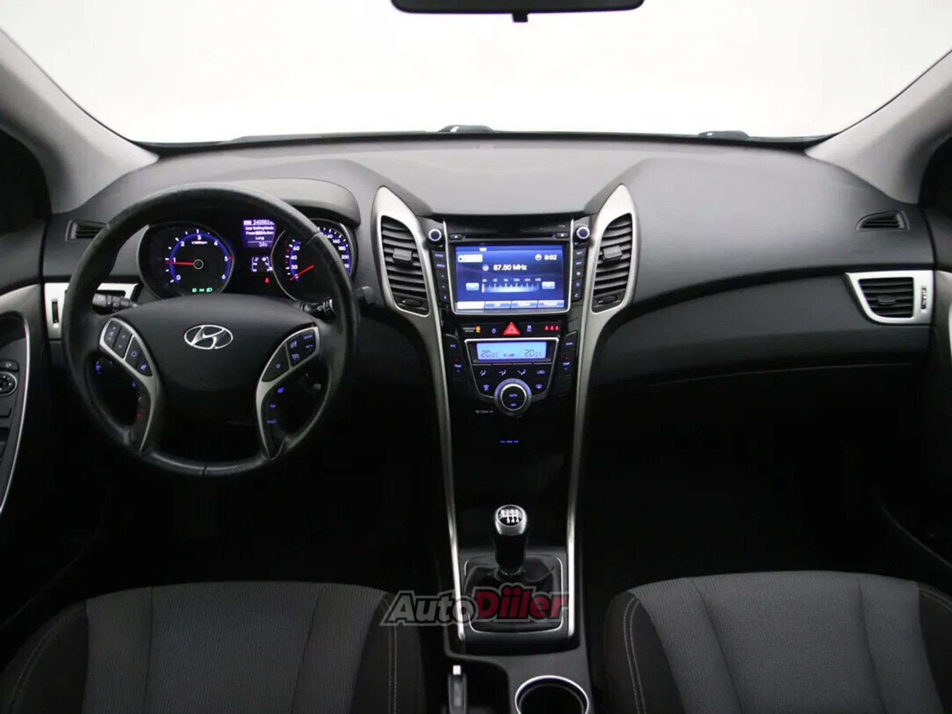 Hyundai i30 Business Edition 1.6 94kW 2014, photo 2/10