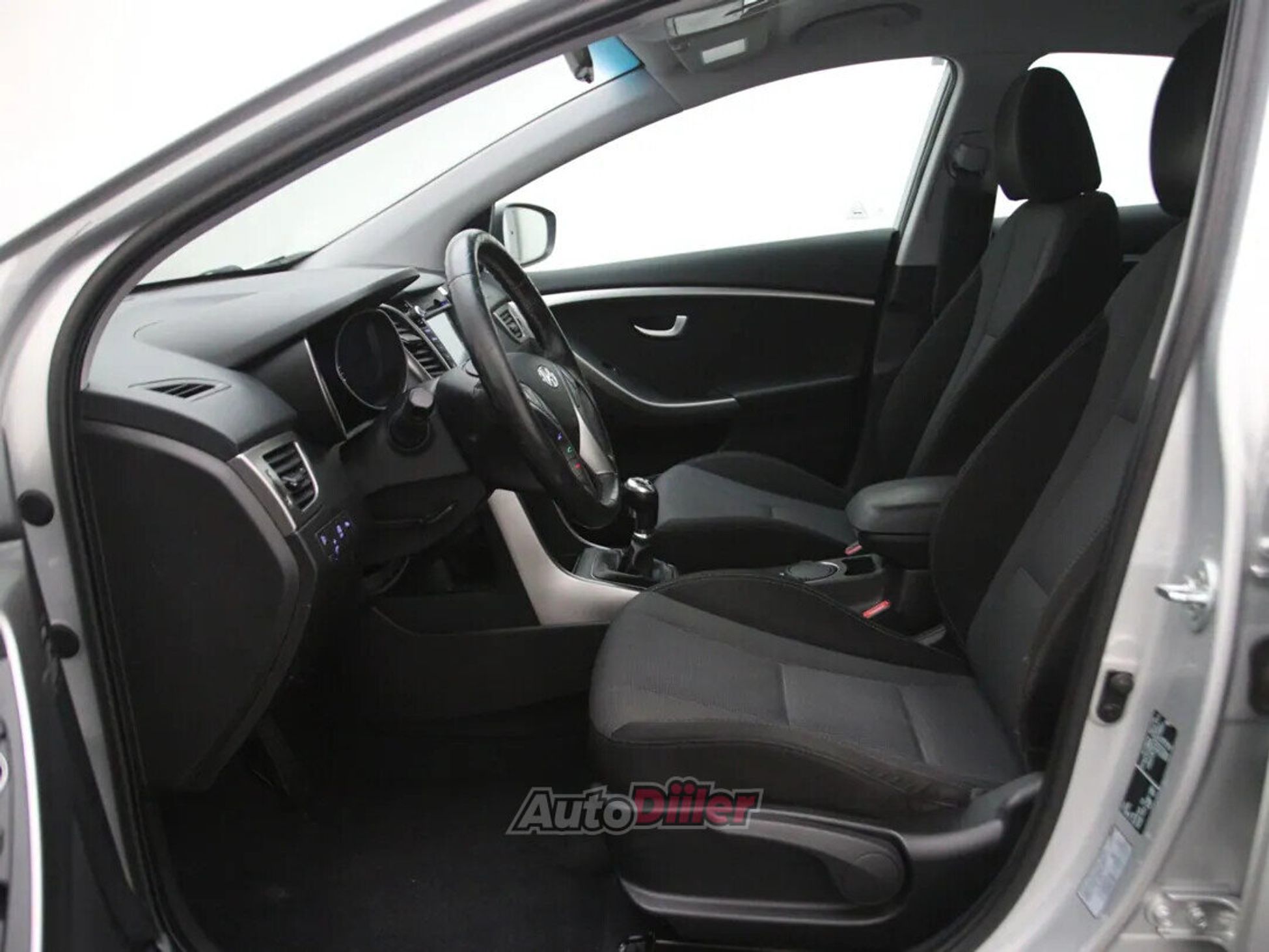 Hyundai i30 Business Edition 1.6 94kW 2014, photo 4/10