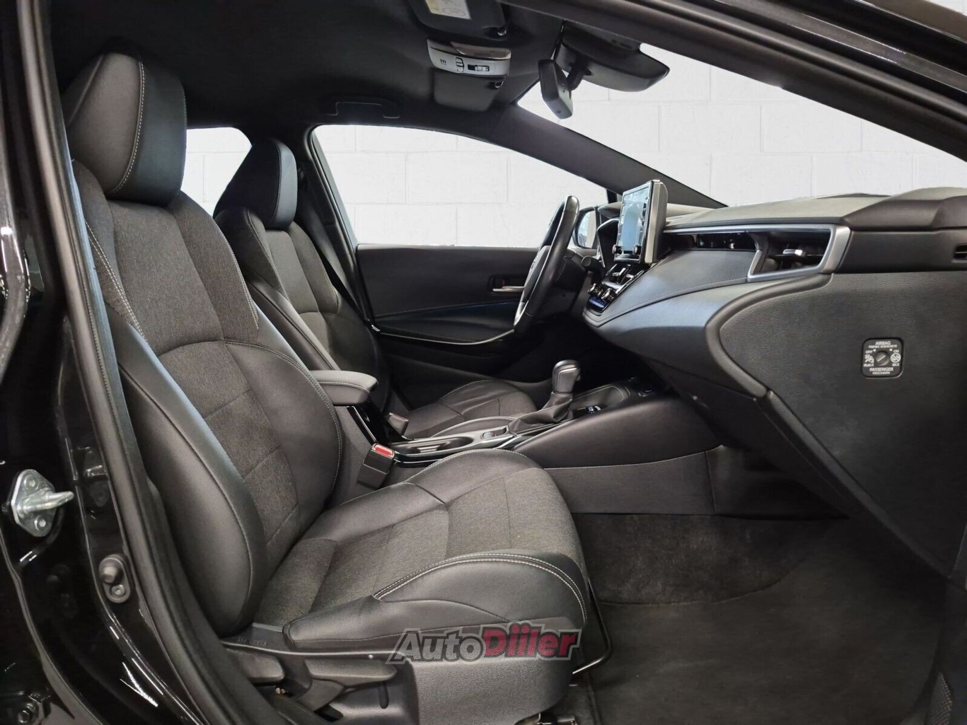 Toyota Corolla 2021, photo 7/10