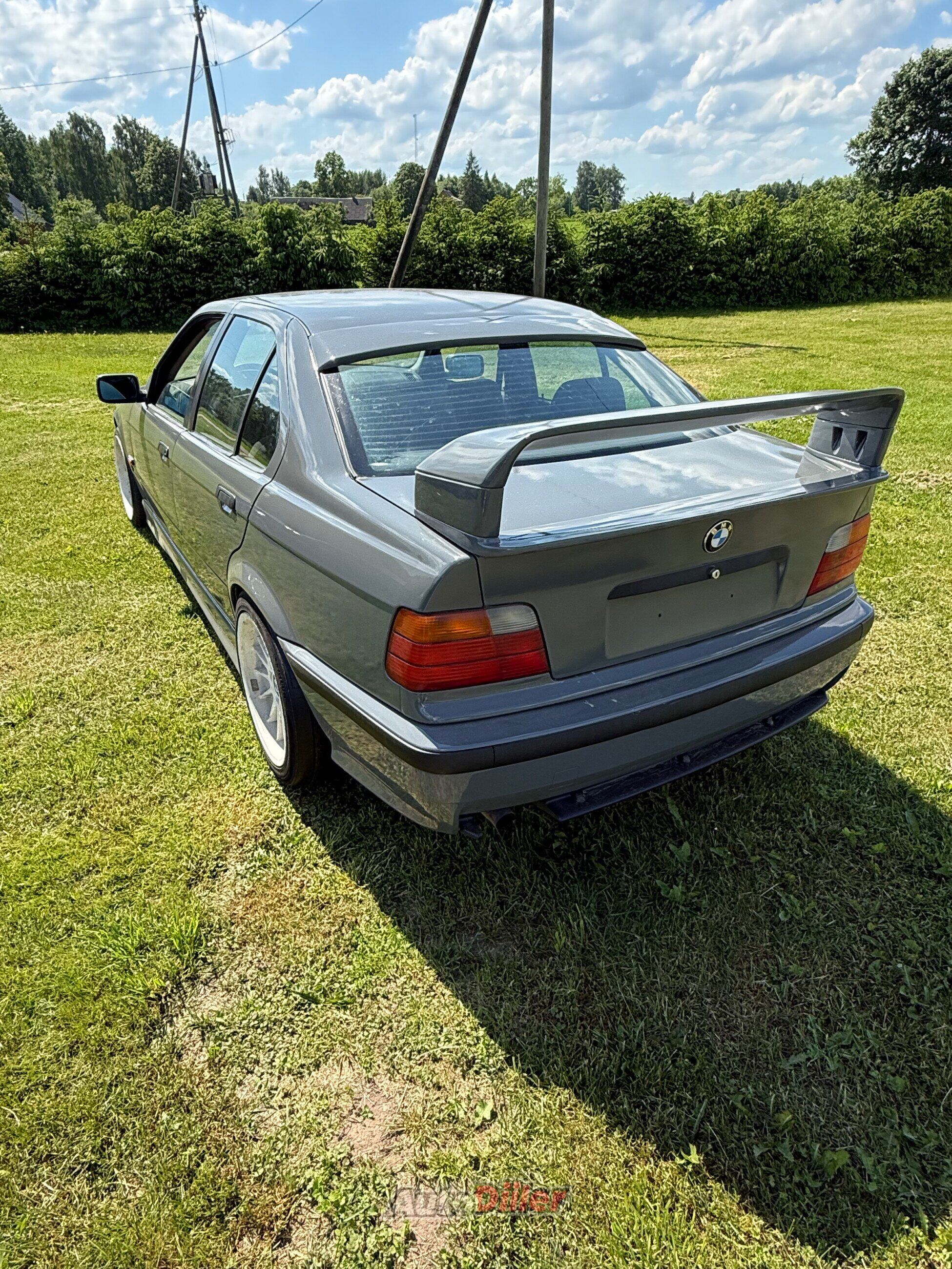 BMW 318 1.8 85kW 1995, kuva 4/4