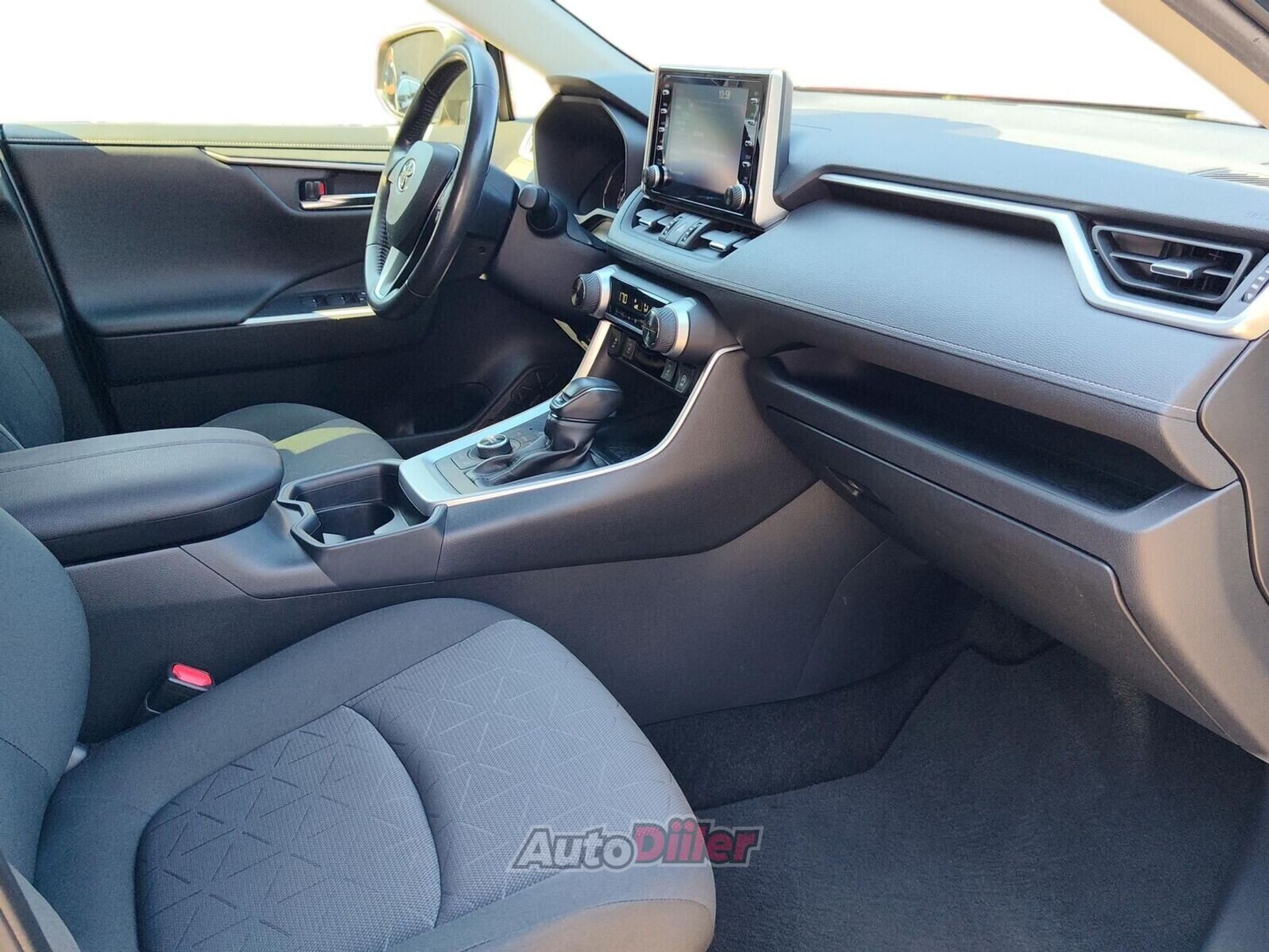 Toyota RAV4 2021, kuva 6/10