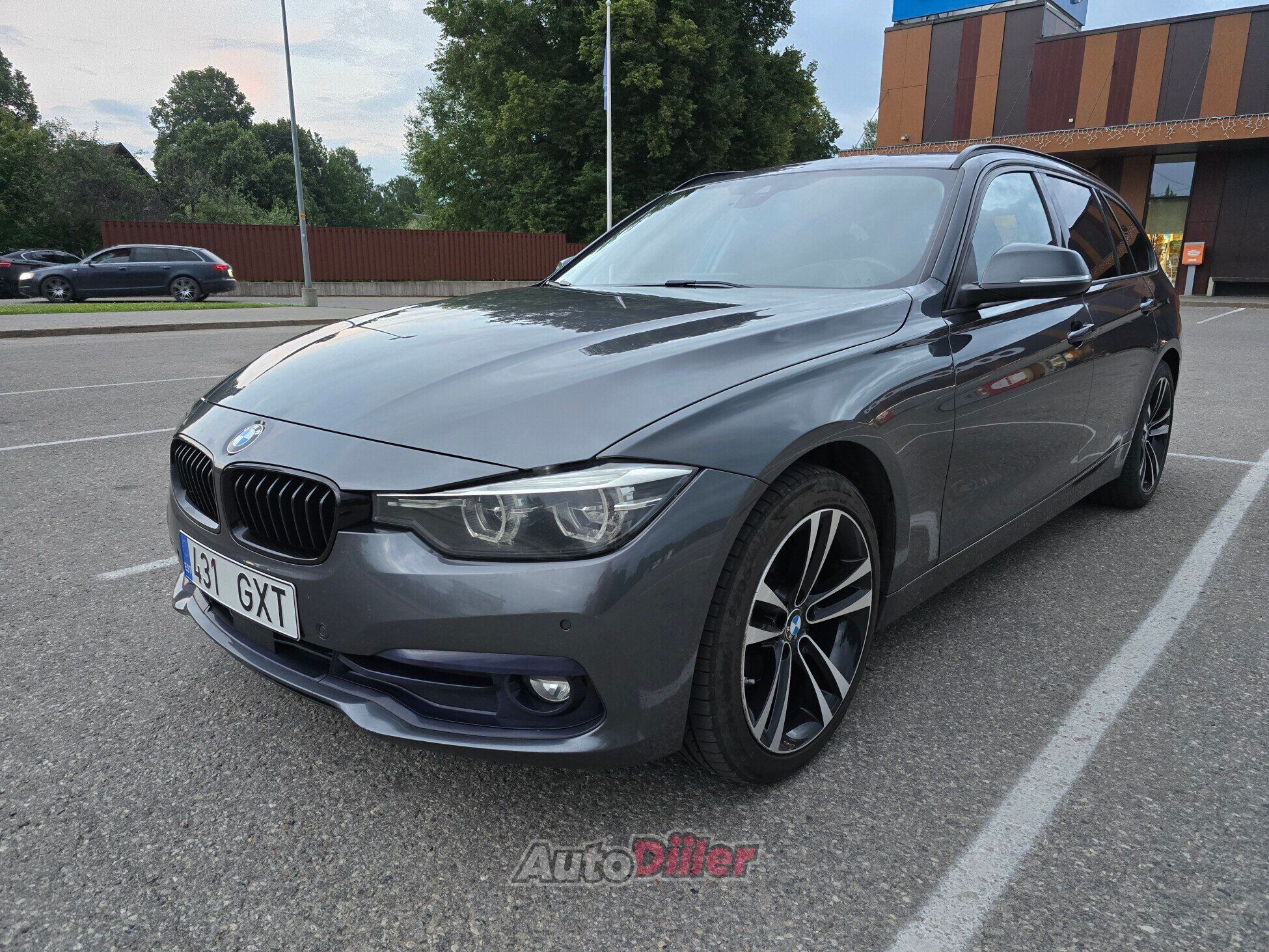BMW 320