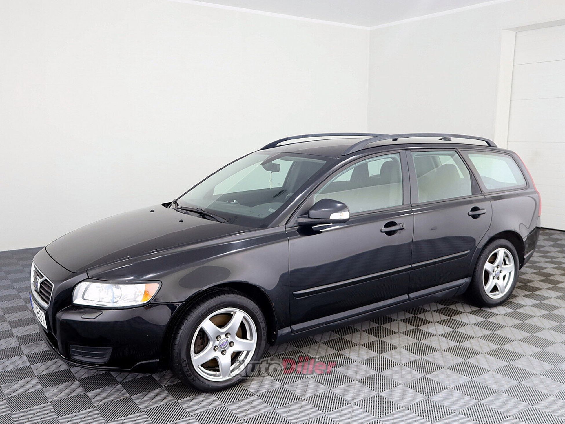 Volvo V50 2.0 100kW 2009, photo 2/7
