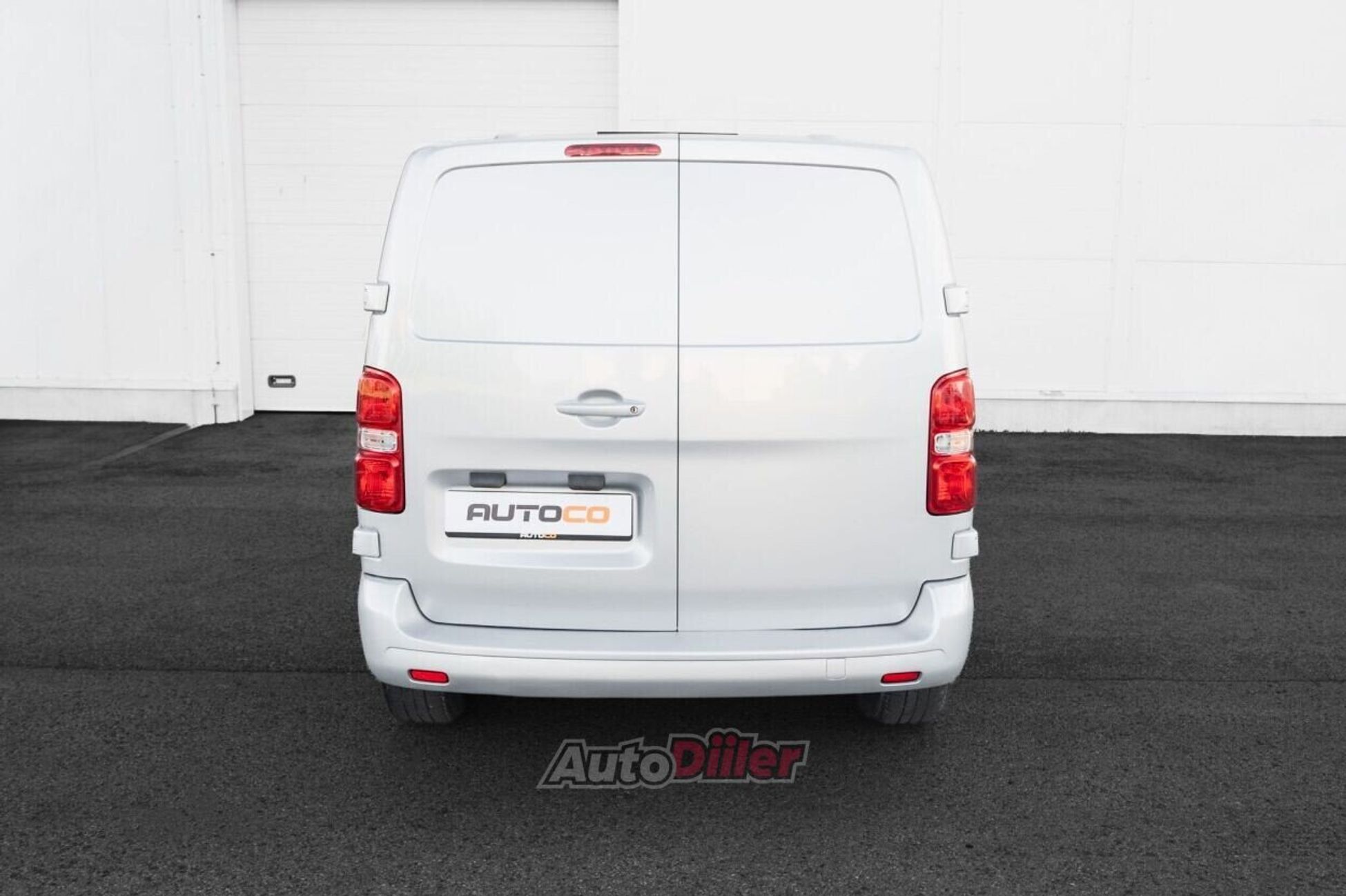 Peugeot Expert Premium L2 2.0 90kW 2020, photo 7/10