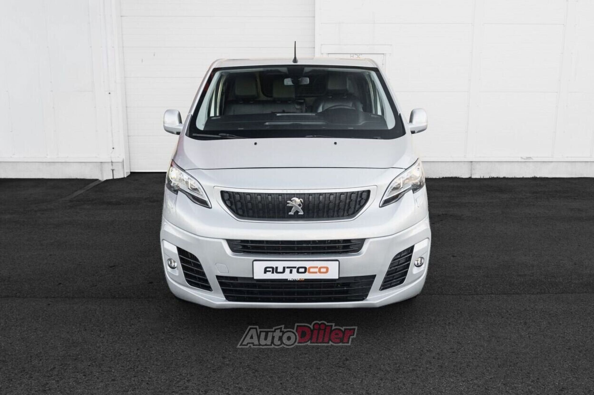 Peugeot Expert Premium L2 2.0 90kW 2020, photo 2/10