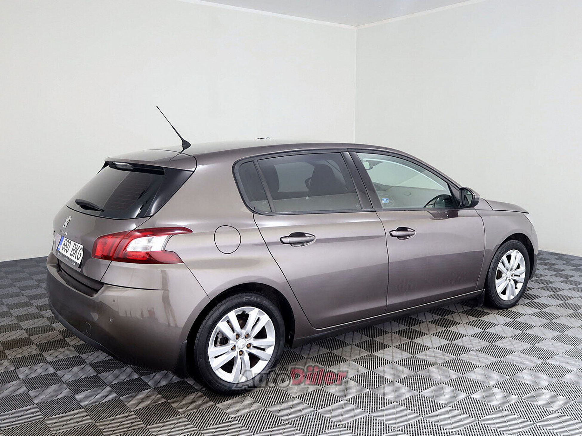 Peugeot 308 1.6 92kW 2013, photo 3/8