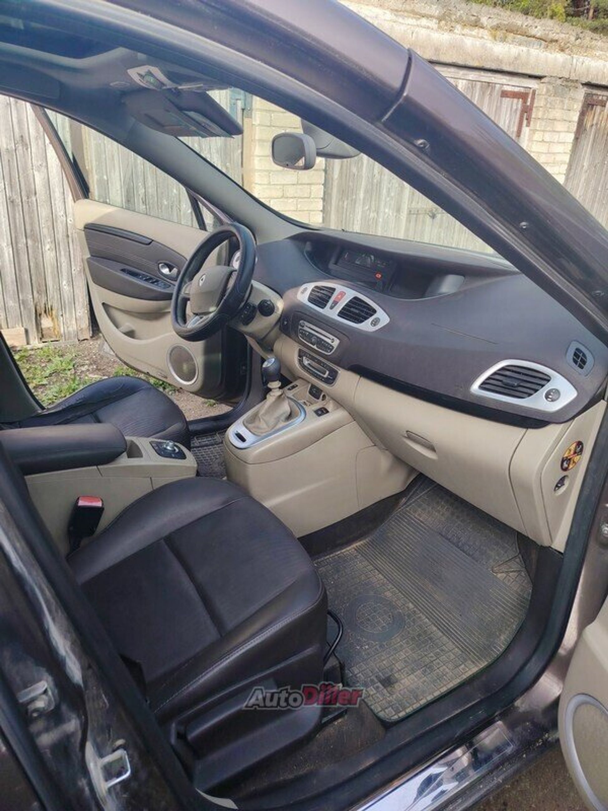 Renault Mégane 1.9 96kW 2009, photo 6/9