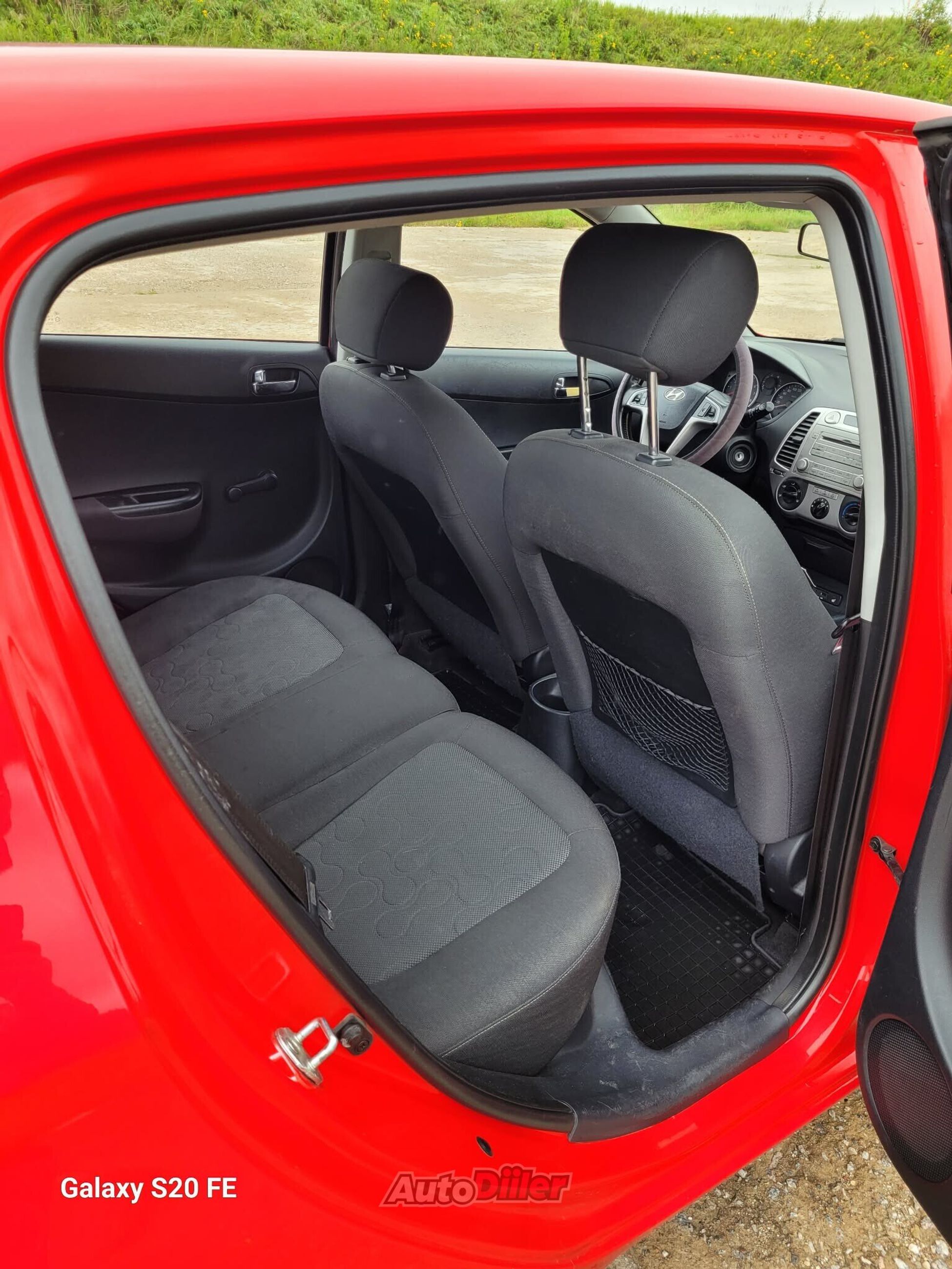 Hyundai i20 1.4 74kW 2011, kuva 6/7