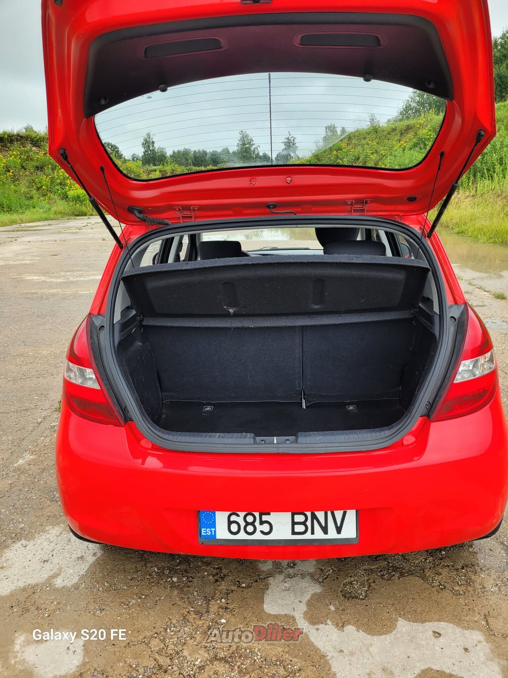 Hyundai i20 1.4 74kW 2011, kuva 7/7