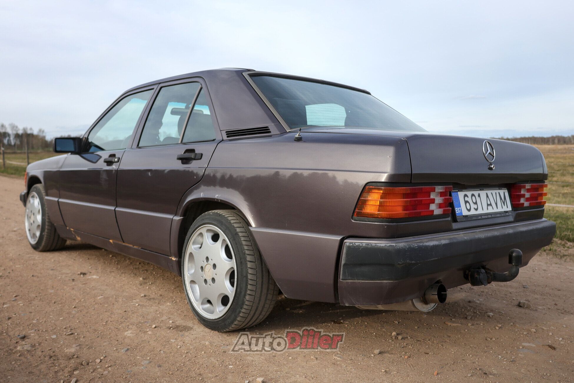 Mercedes-Benz 190