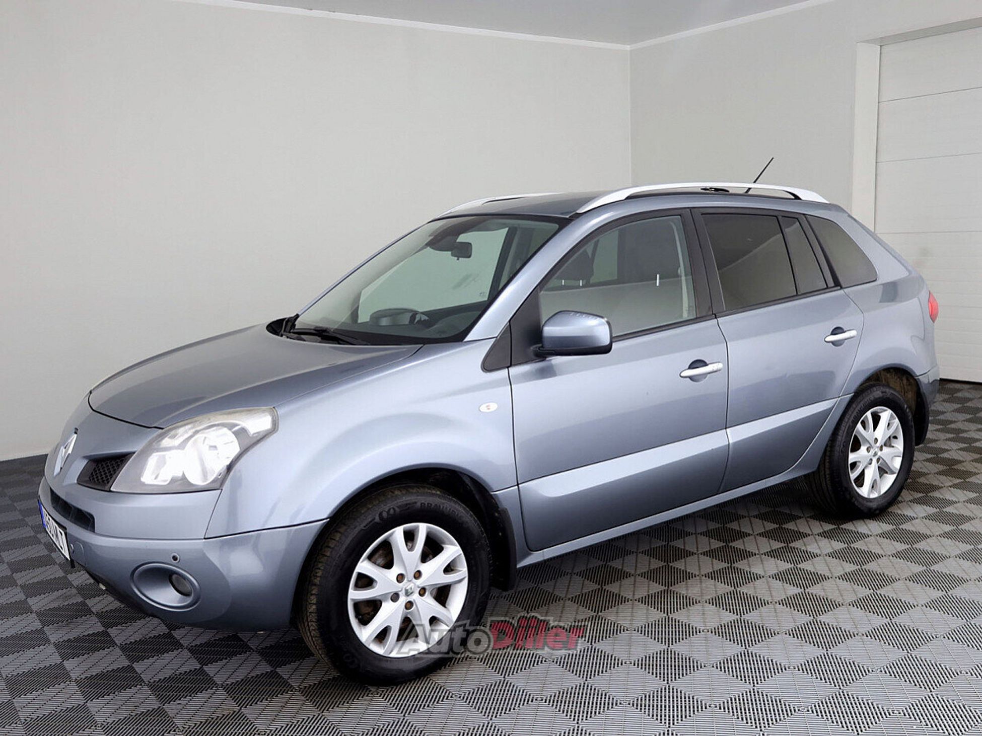 Renault Koleos 2.0 110kW 2008, photo 2/8