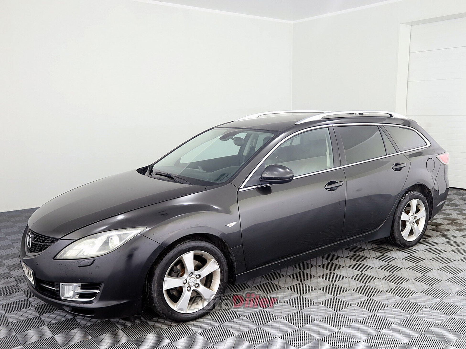 Mazda 6 2.2 120kW 2010, photo 2/8