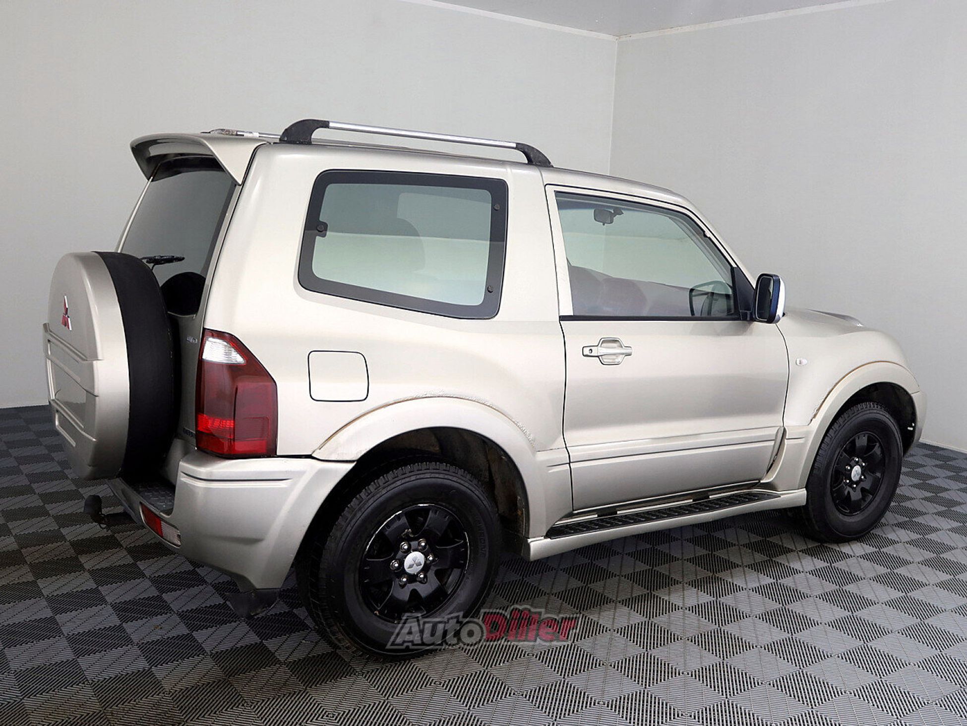 Mitsubishi Pajero 3.2 118kW 2004, photo 3/7