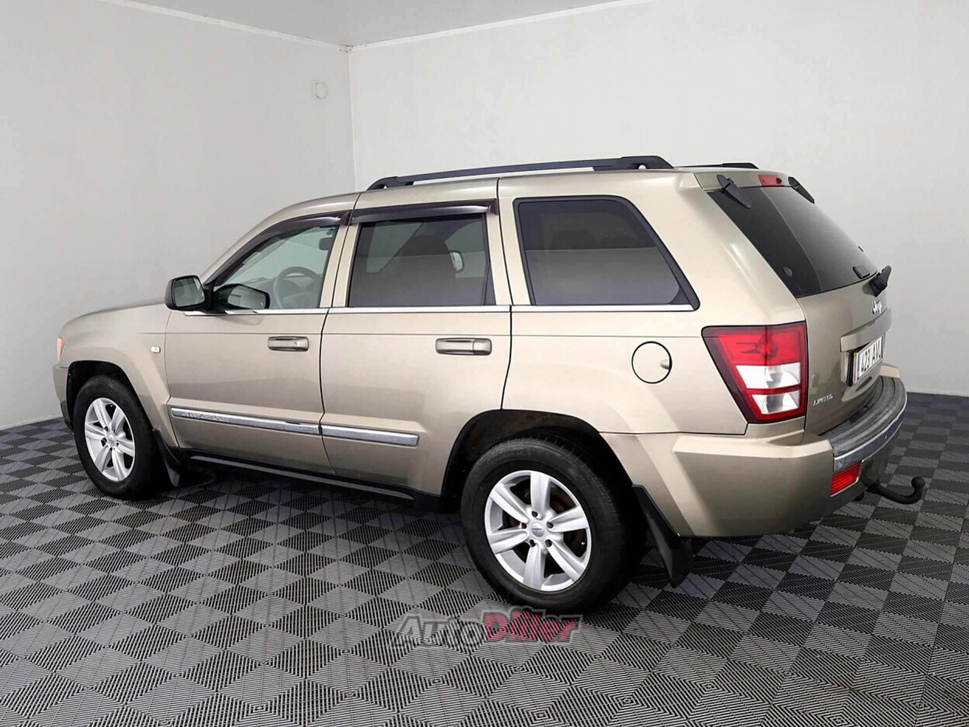 Jeep Grand Cherokee 3.0 160kW 2005, photo 4/7