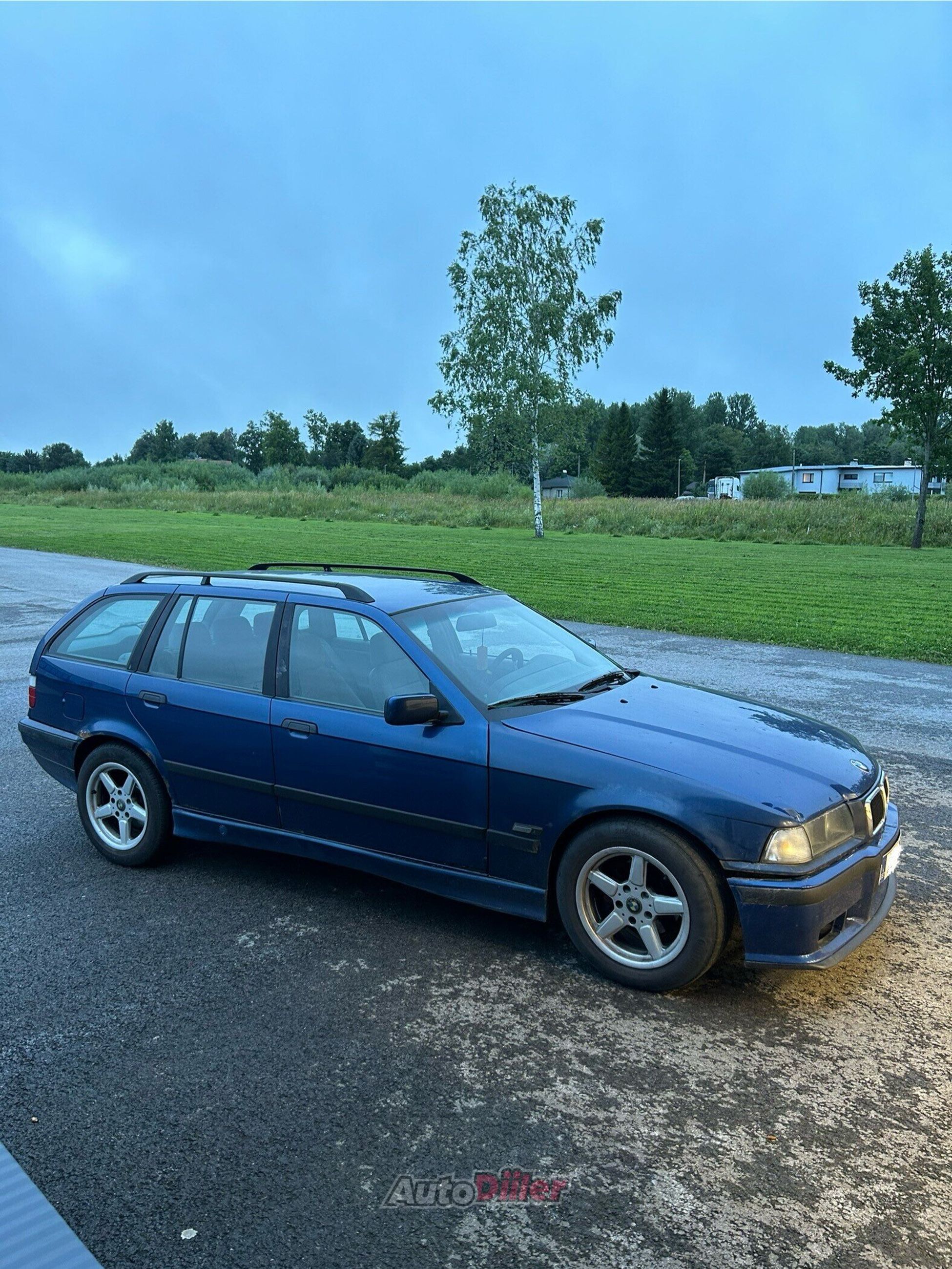 BMW 316 1.6 105kW 1999, kuva 2/10