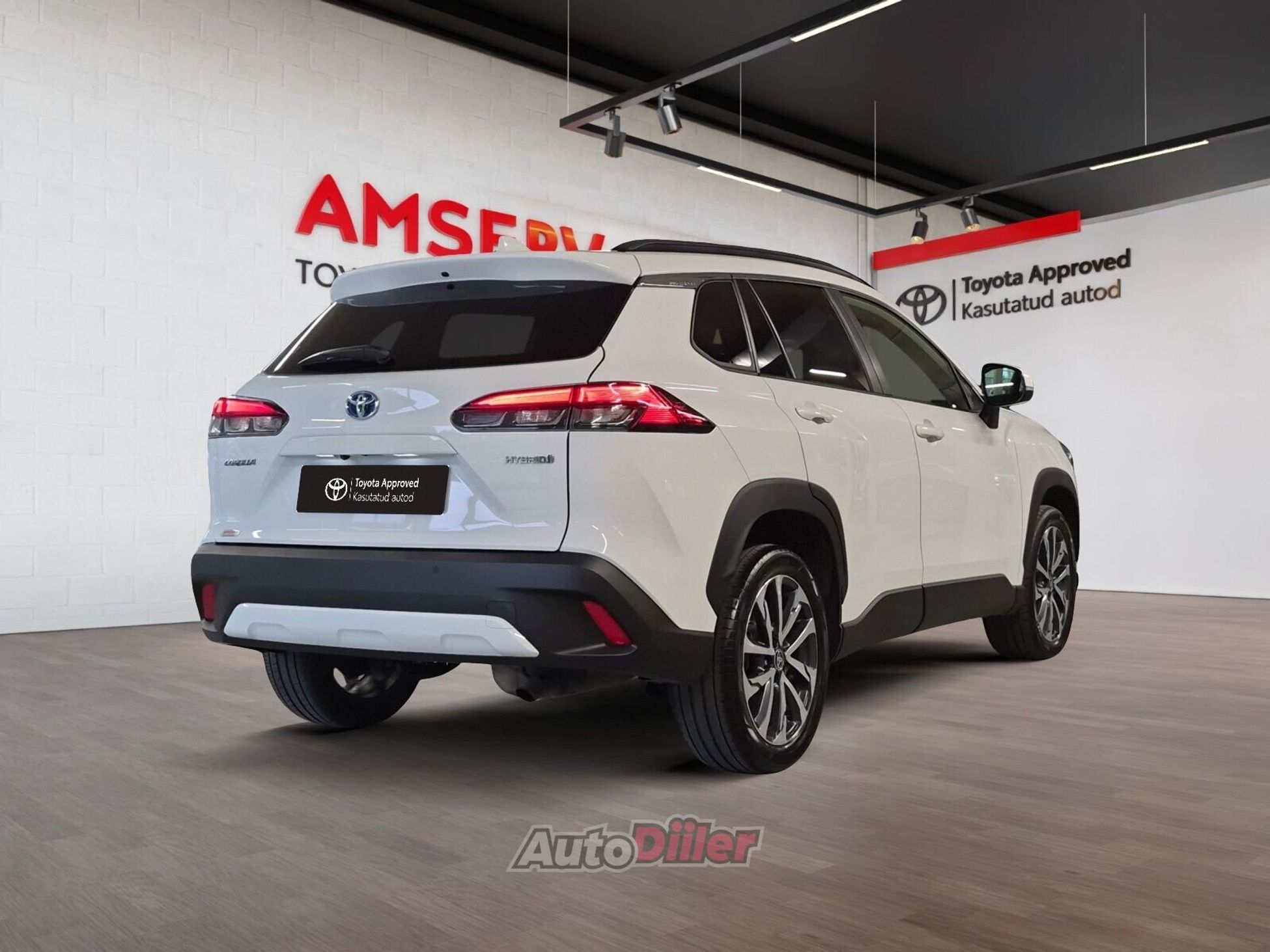 Toyota Corolla Cross 2023, photo 2/10