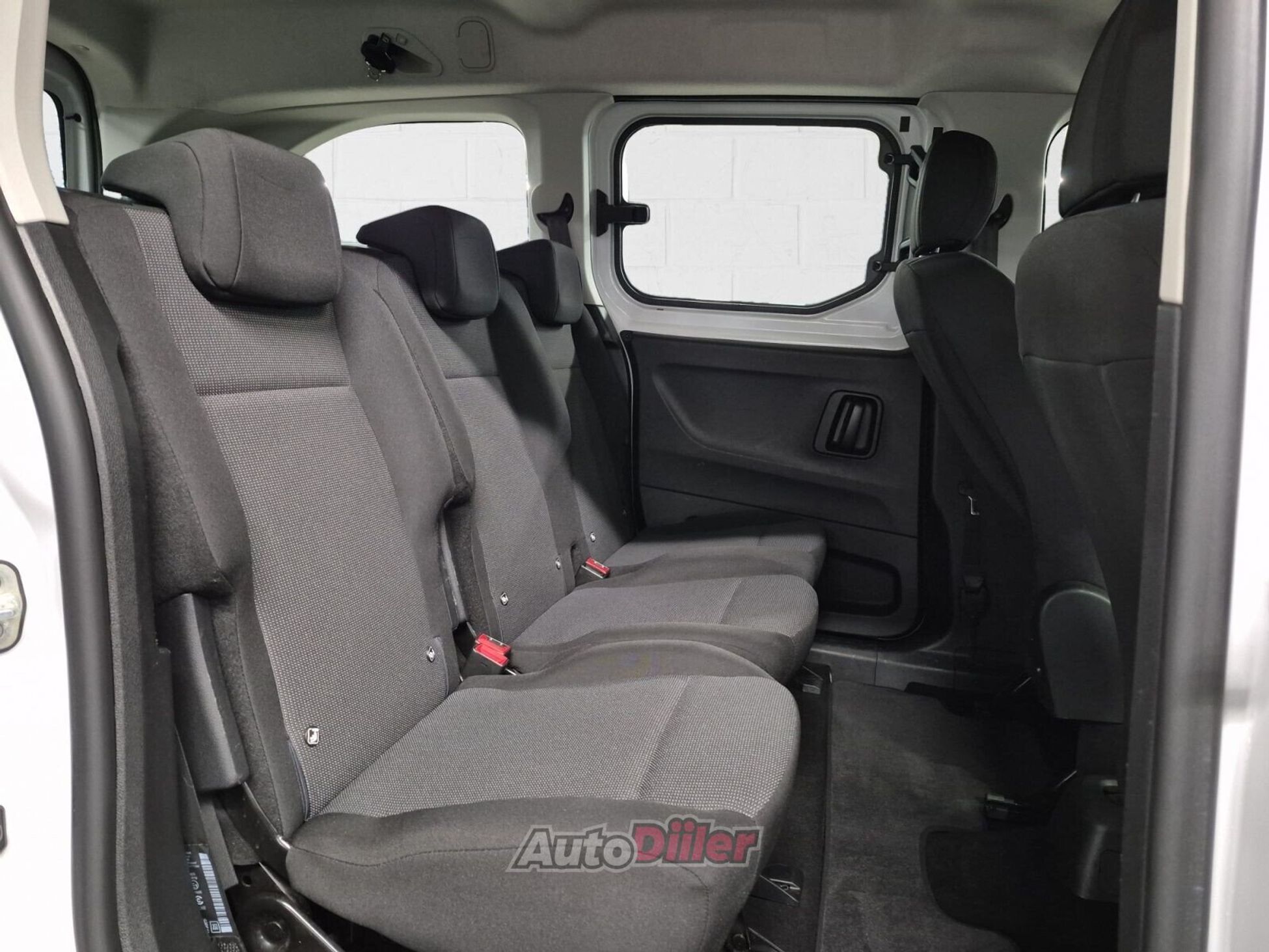 Toyota ProAce City 2023, photo 7/10