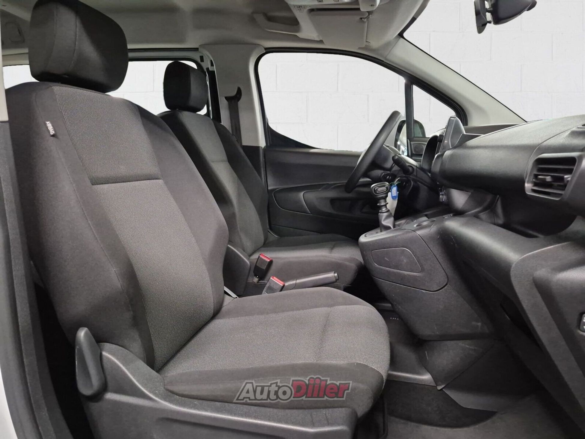 Toyota ProAce City 2023, photo 6/10