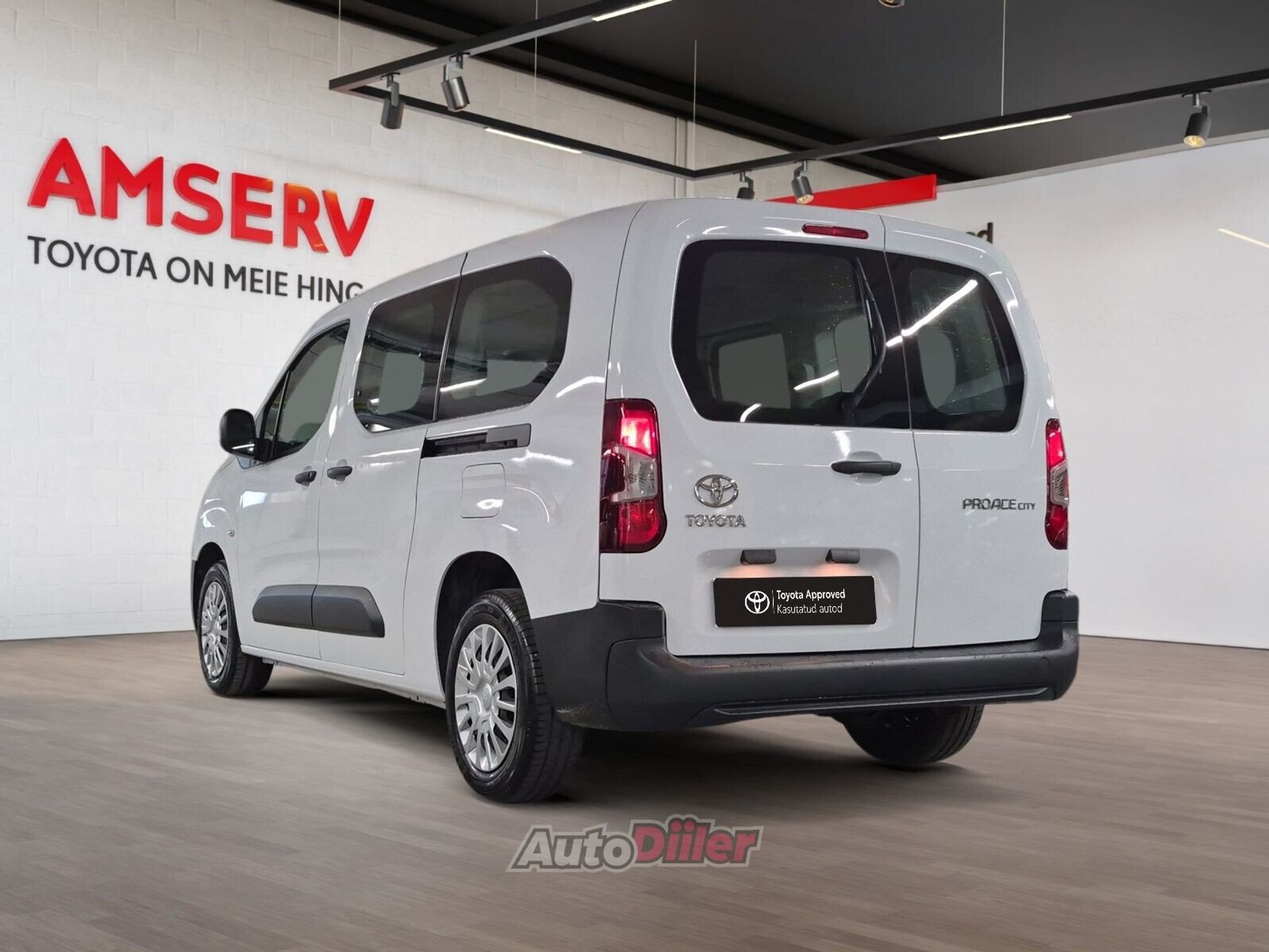 Toyota ProAce City 2023, photo 2/10