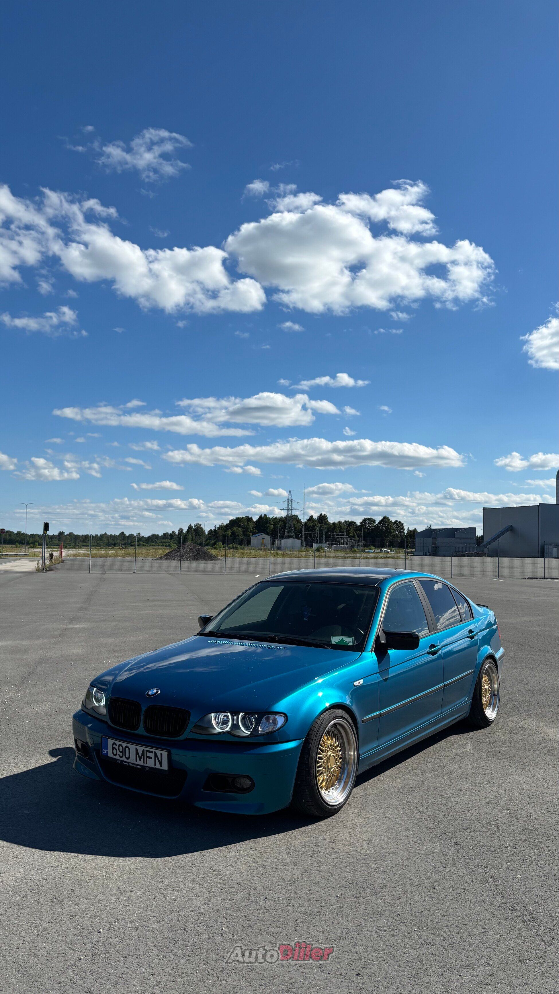 BMW 320