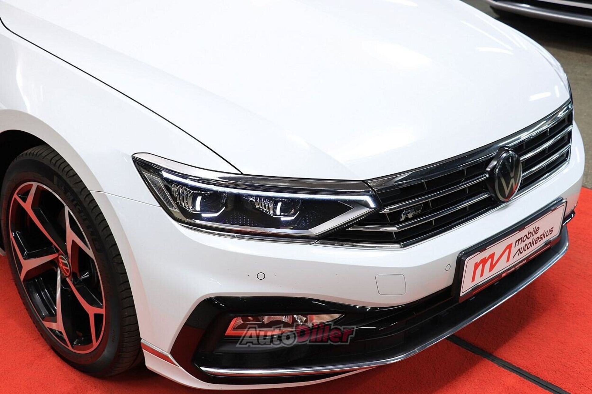 Volkswagen Passat 2022, photo 5/10