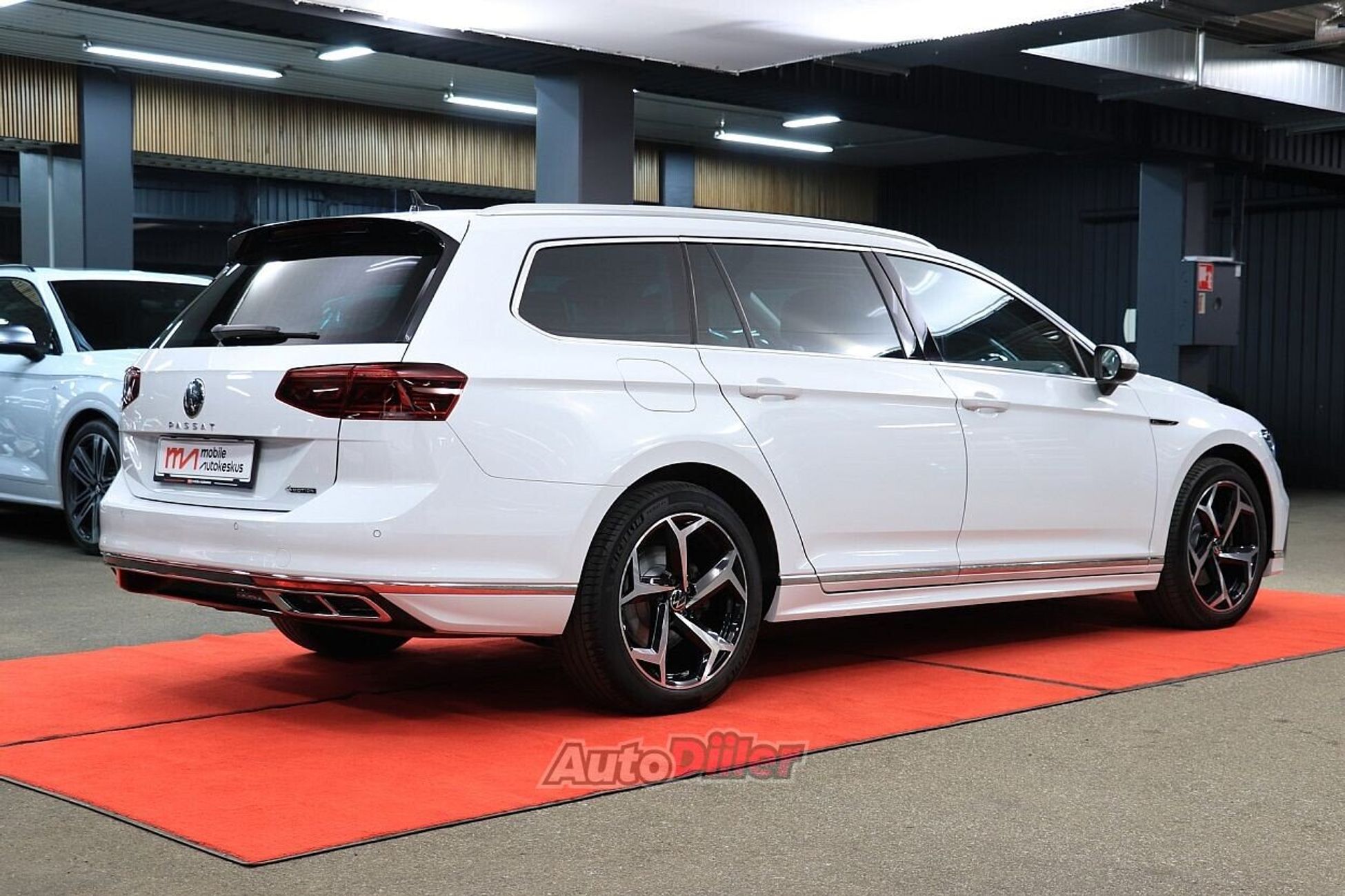 Volkswagen Passat 2022, photo 3/10