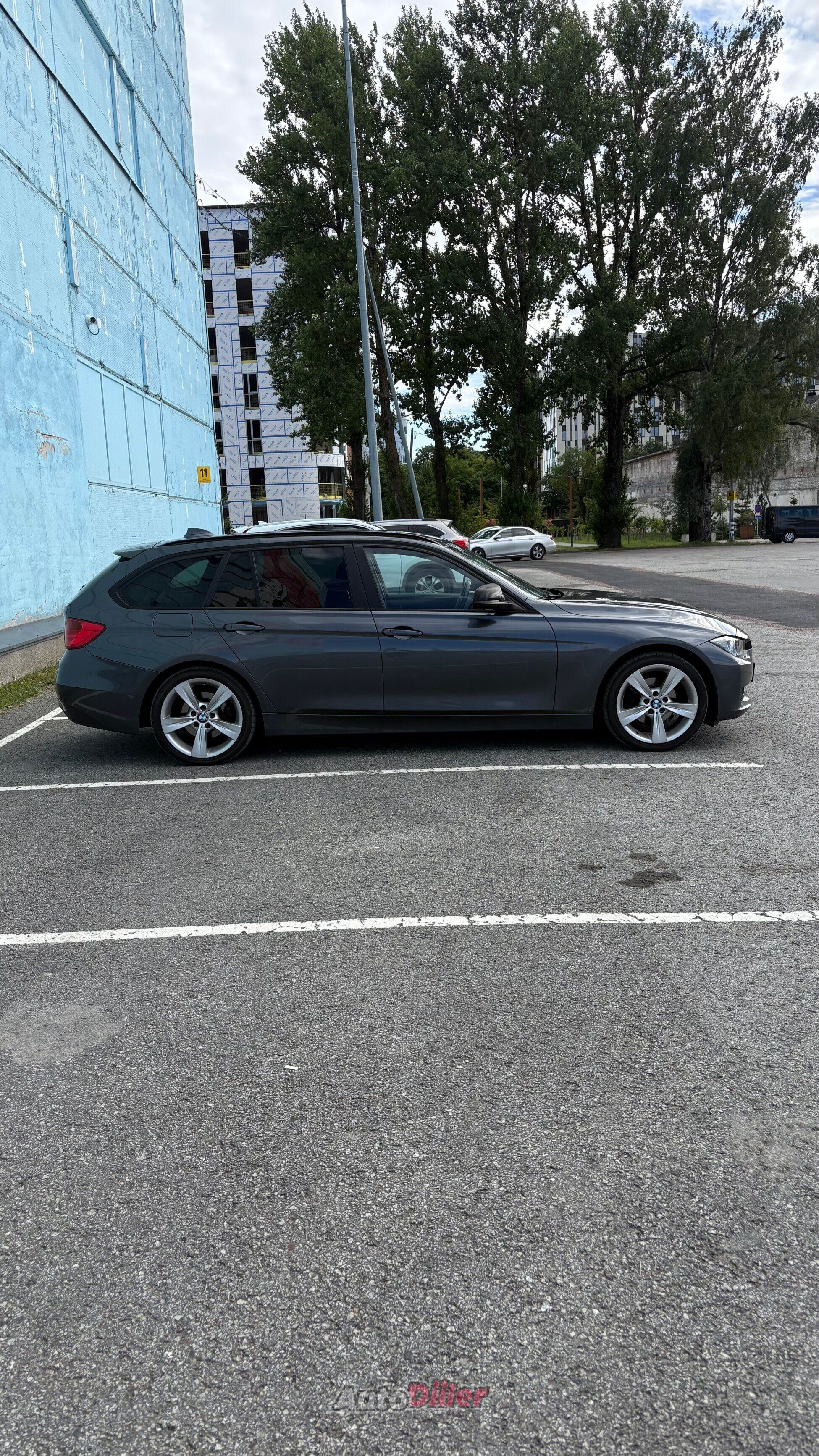 BMW 318 318d 2.0 105kW 2012, kuva 4/10