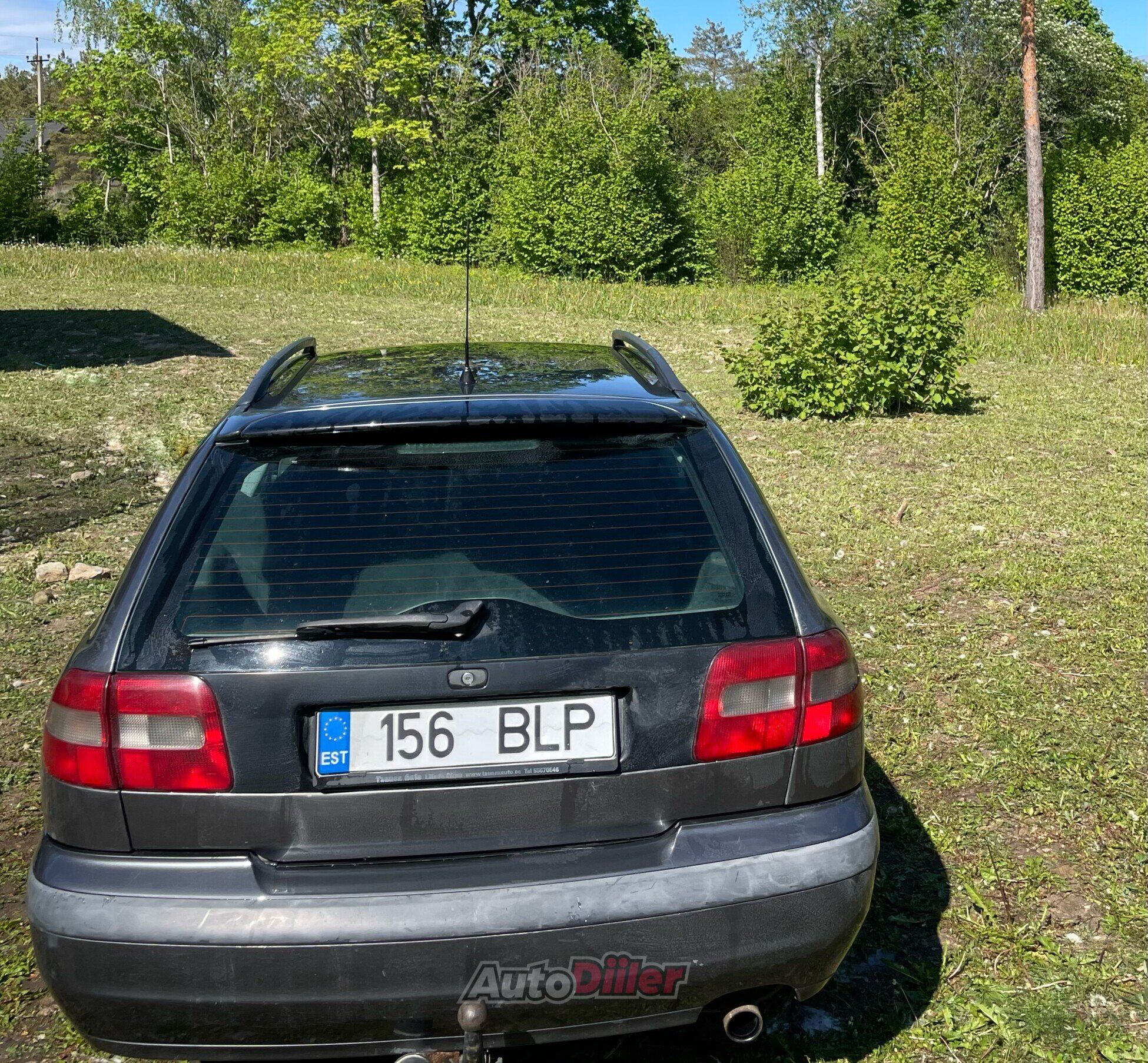 Volvo V40 1.9 100kW 2001, kuva 6/9
