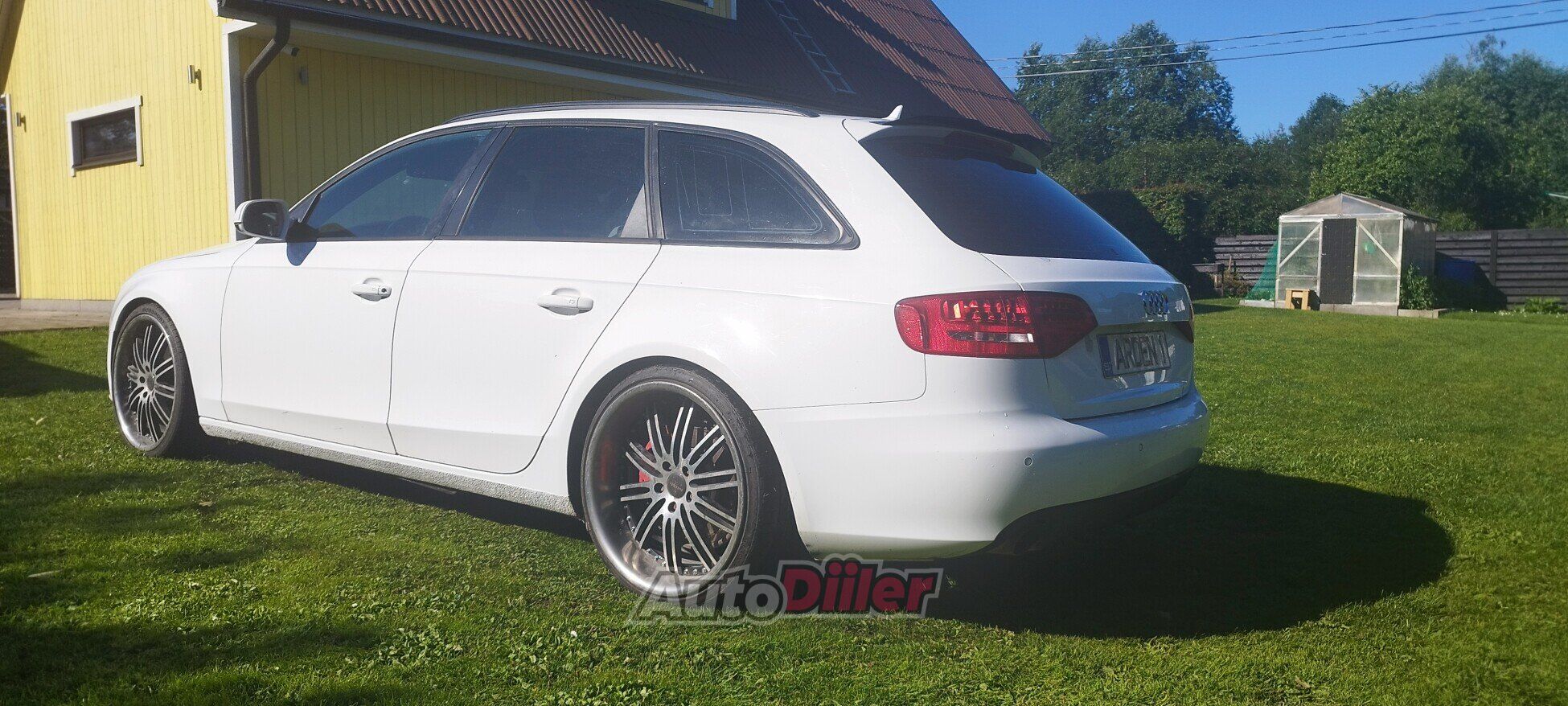Audi A4 3.0 176kW 2010, kuva 2/5