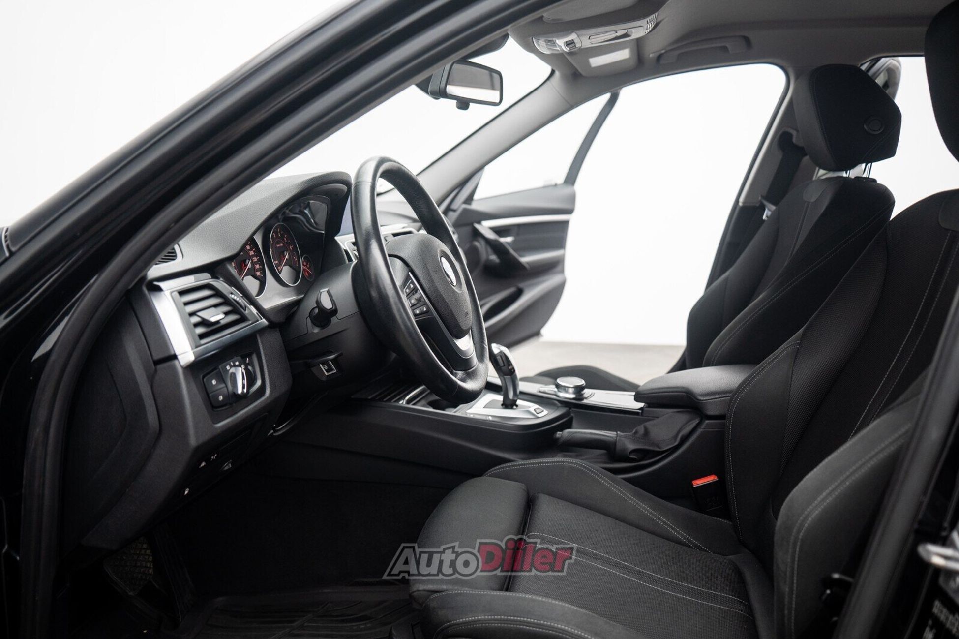 BMW 330 2.0 135kW 2017, kuva 7/10