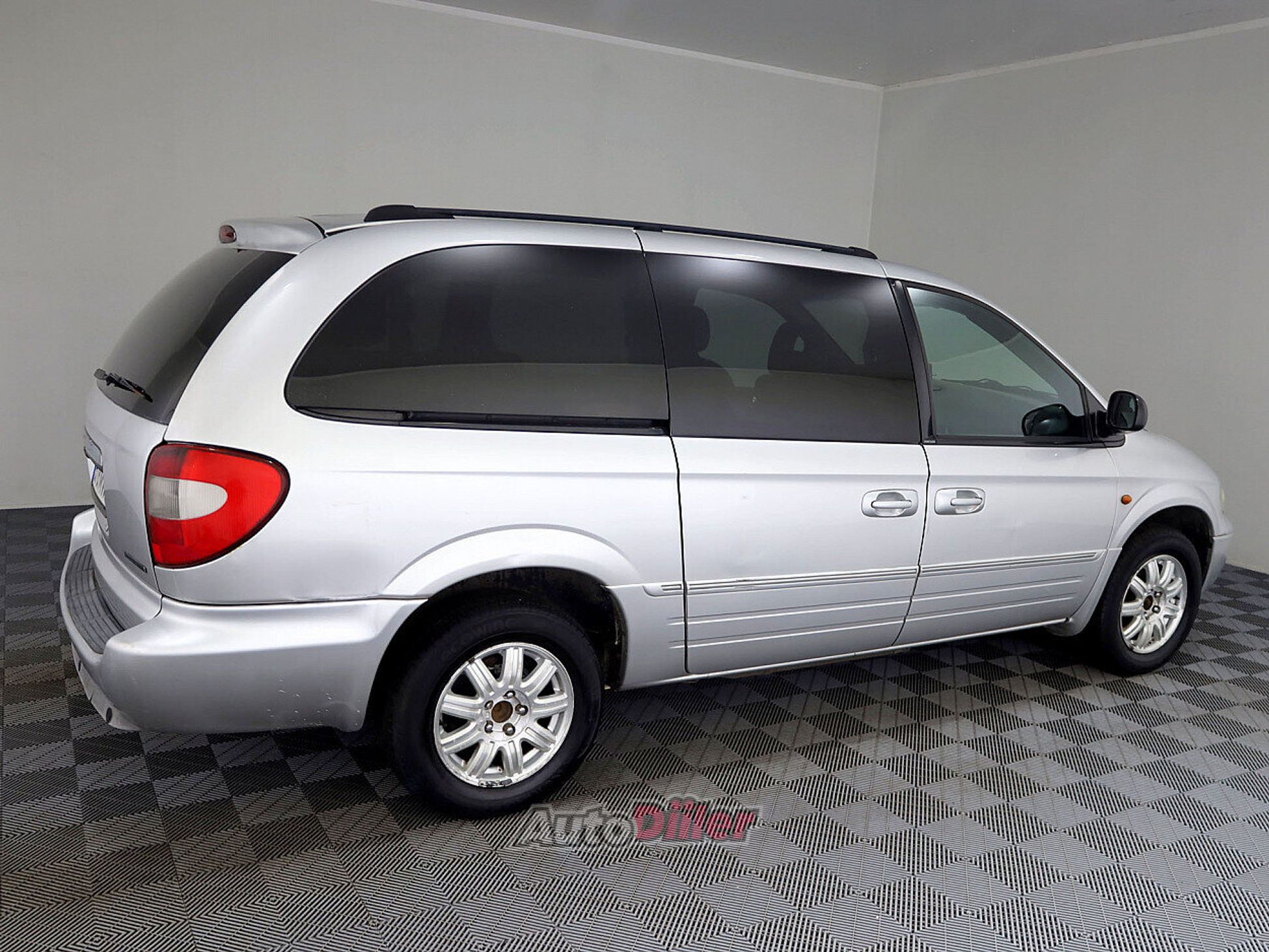Chrysler Grand Voyager 2.8 110kW 2005, photo 3/8