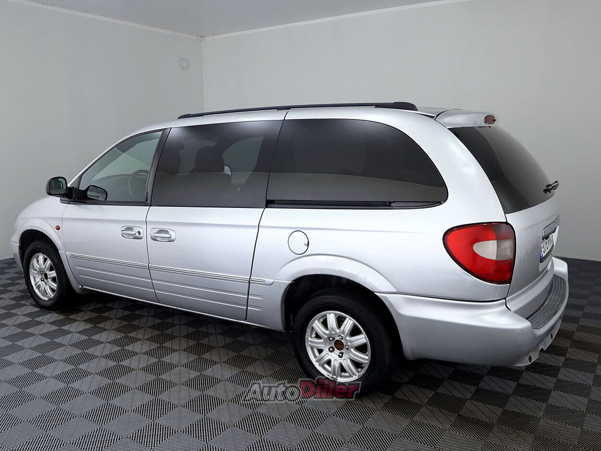 Chrysler Grand Voyager 2.8 110kW 2005, photo 4/8