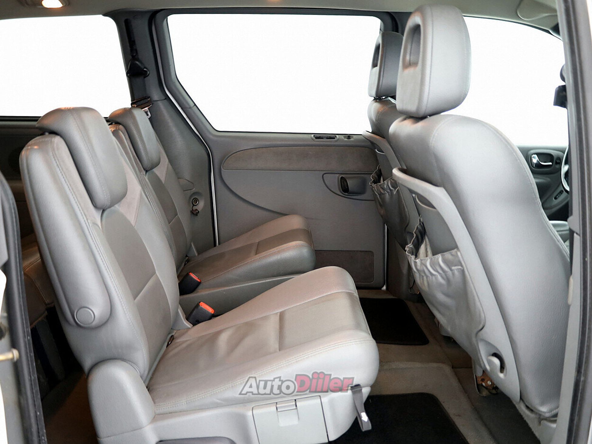 Chrysler Grand Voyager 2.8 110kW 2005, photo 7/8