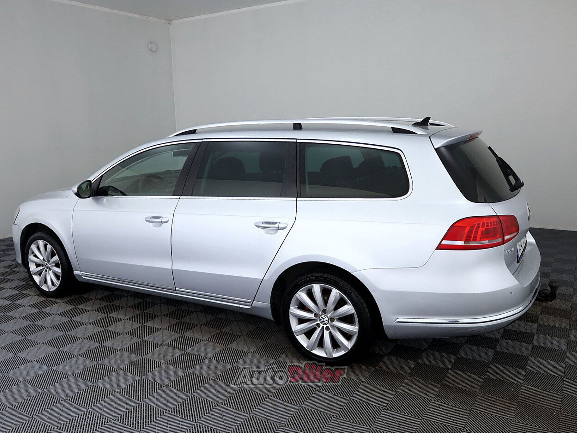 Volkswagen Passat 1.4 110kW 2013, kuva 4/7