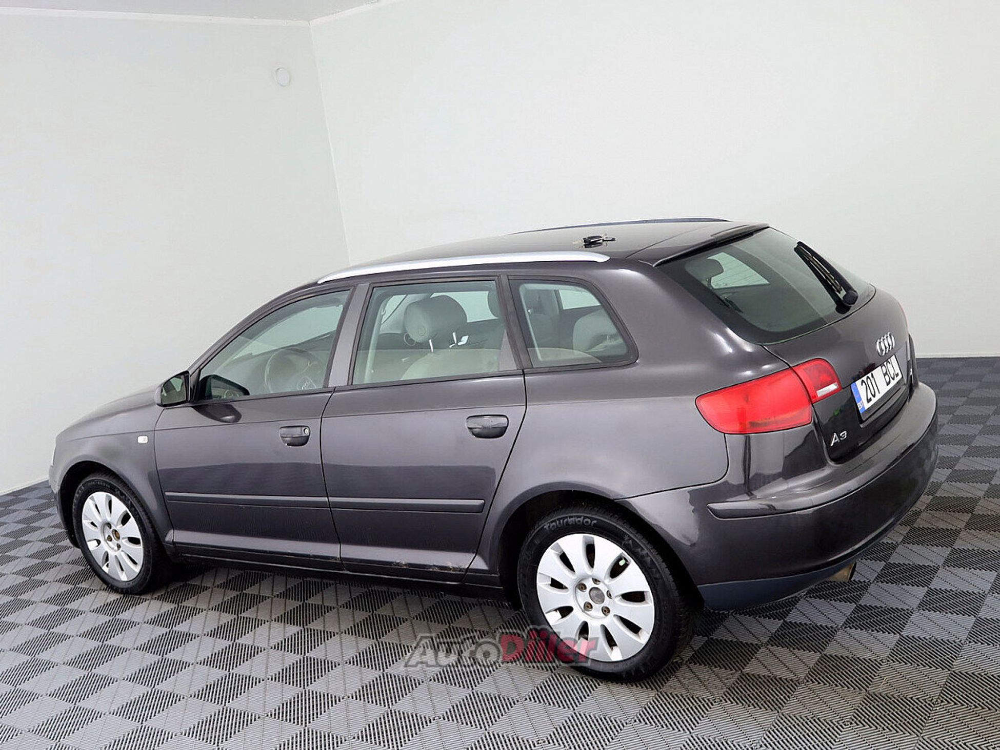 Audi A3 1.6 75kW 2006, photo 4/7