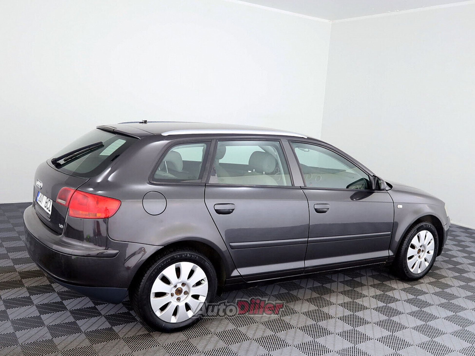 Audi A3 1.6 75kW 2006, photo 3/7