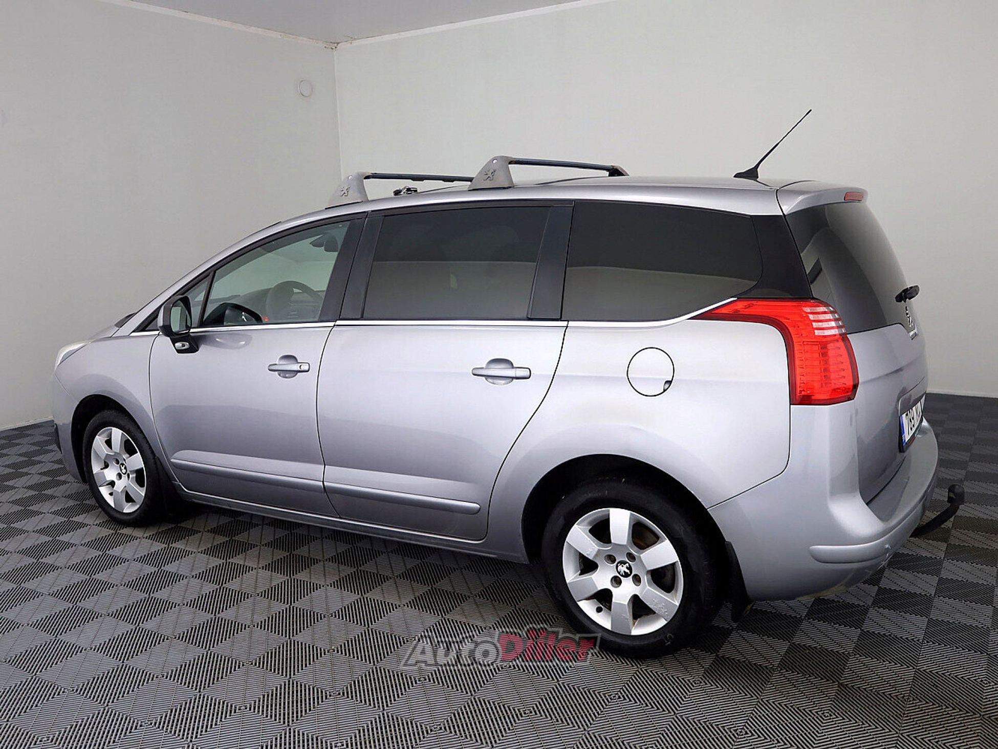 Peugeot 5008 1.6 84kW 2014, photo 4/8