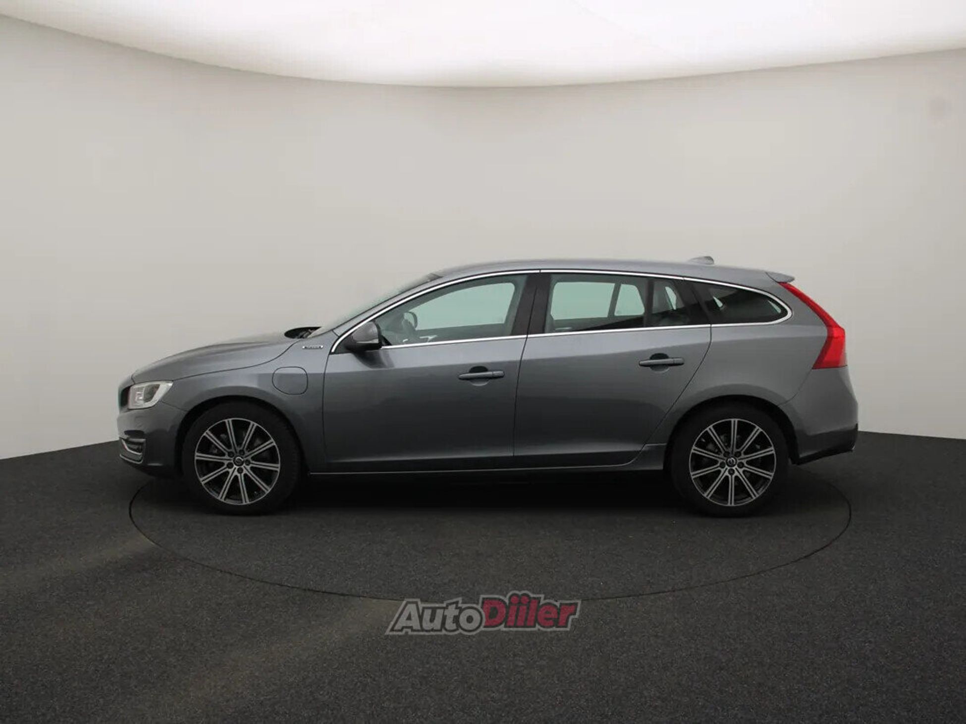 Volvo V60 Summum 2.4 212kW 2015, kuva 6/10