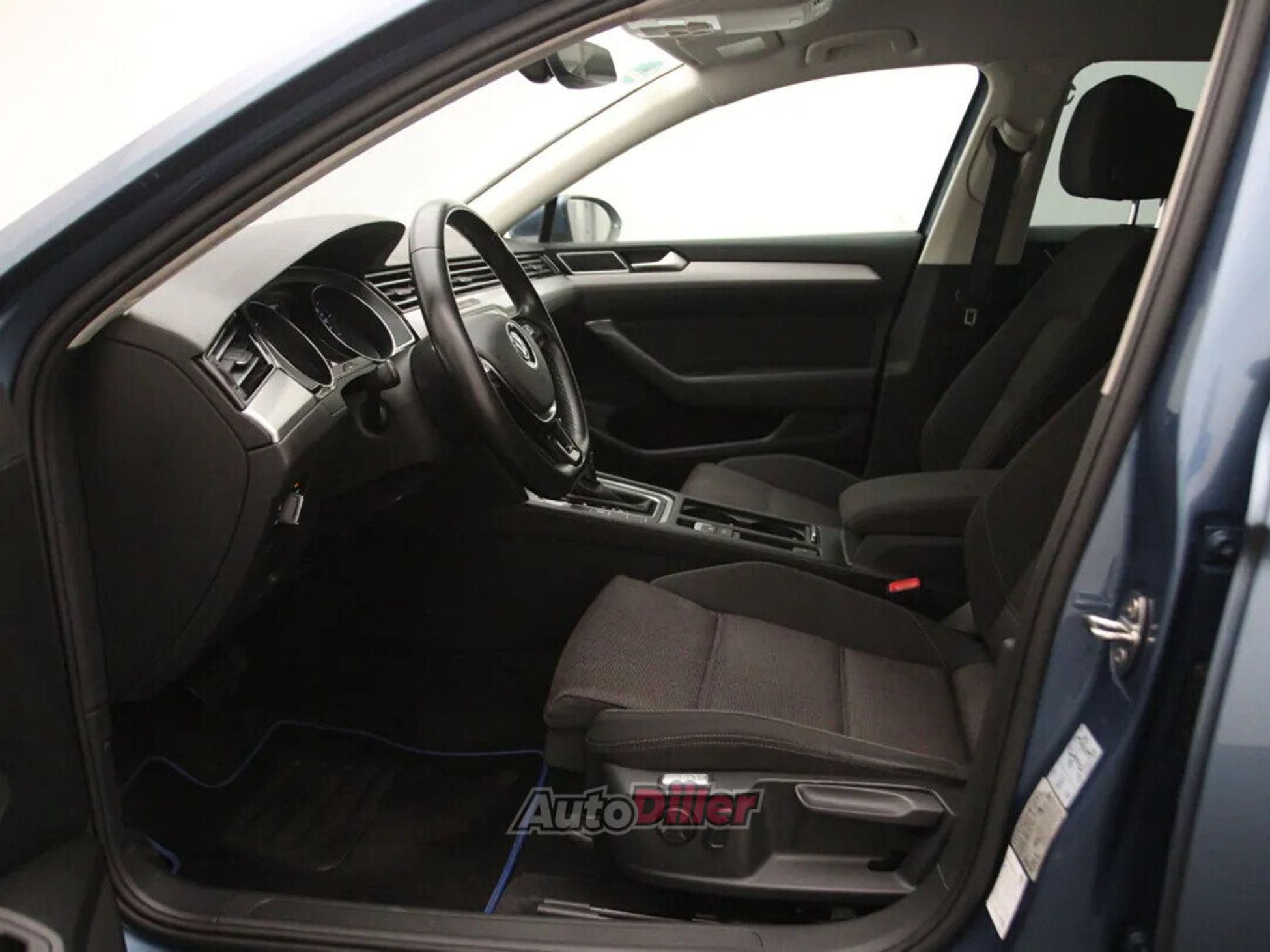 Volkswagen Passat Comfortline 1.6 88kW 2017, kuva 4/10