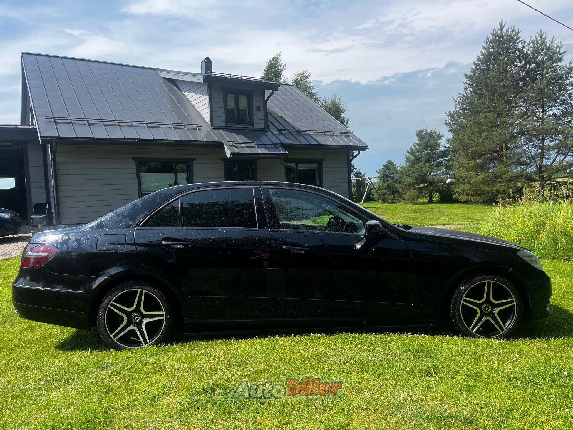 Mercedes-Benz E 200 2.1 100kW 2012, kuva 3/10